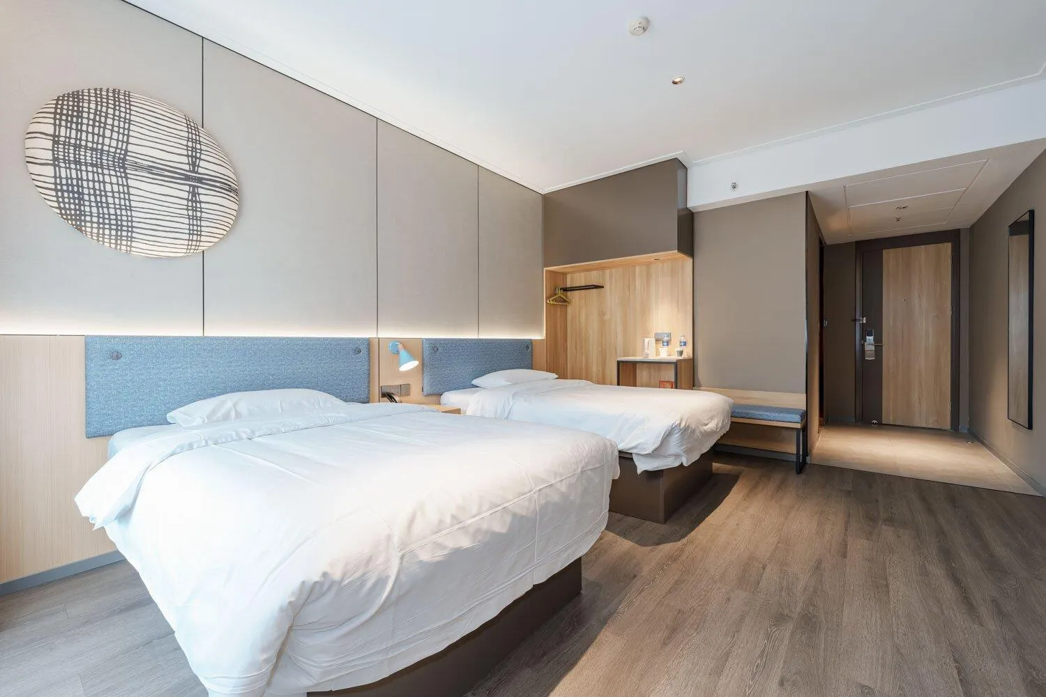 Bed in Home Inn Zhangjiajie Tianmen Mountain Branch