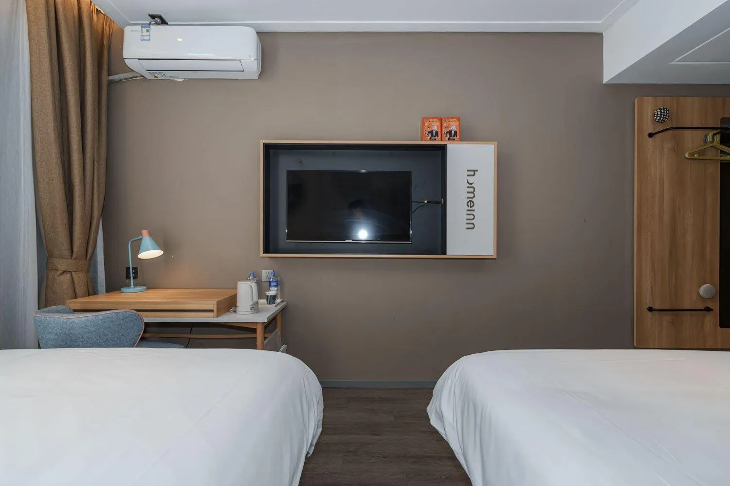 Bed in Home Inn Zhangjiajie Tianmen Mountain Branch