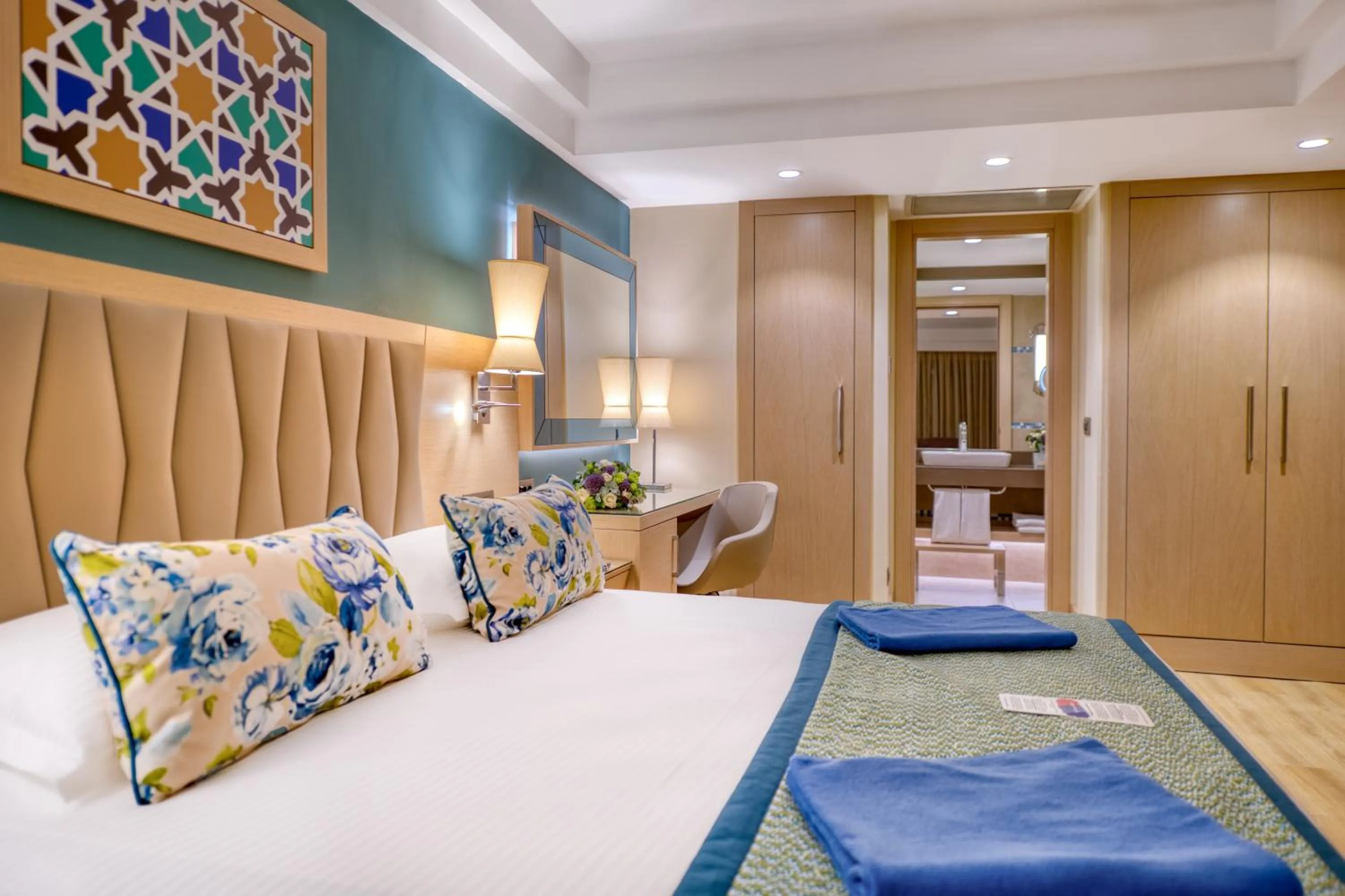 Massage, Bed in Megasaray Club Belek