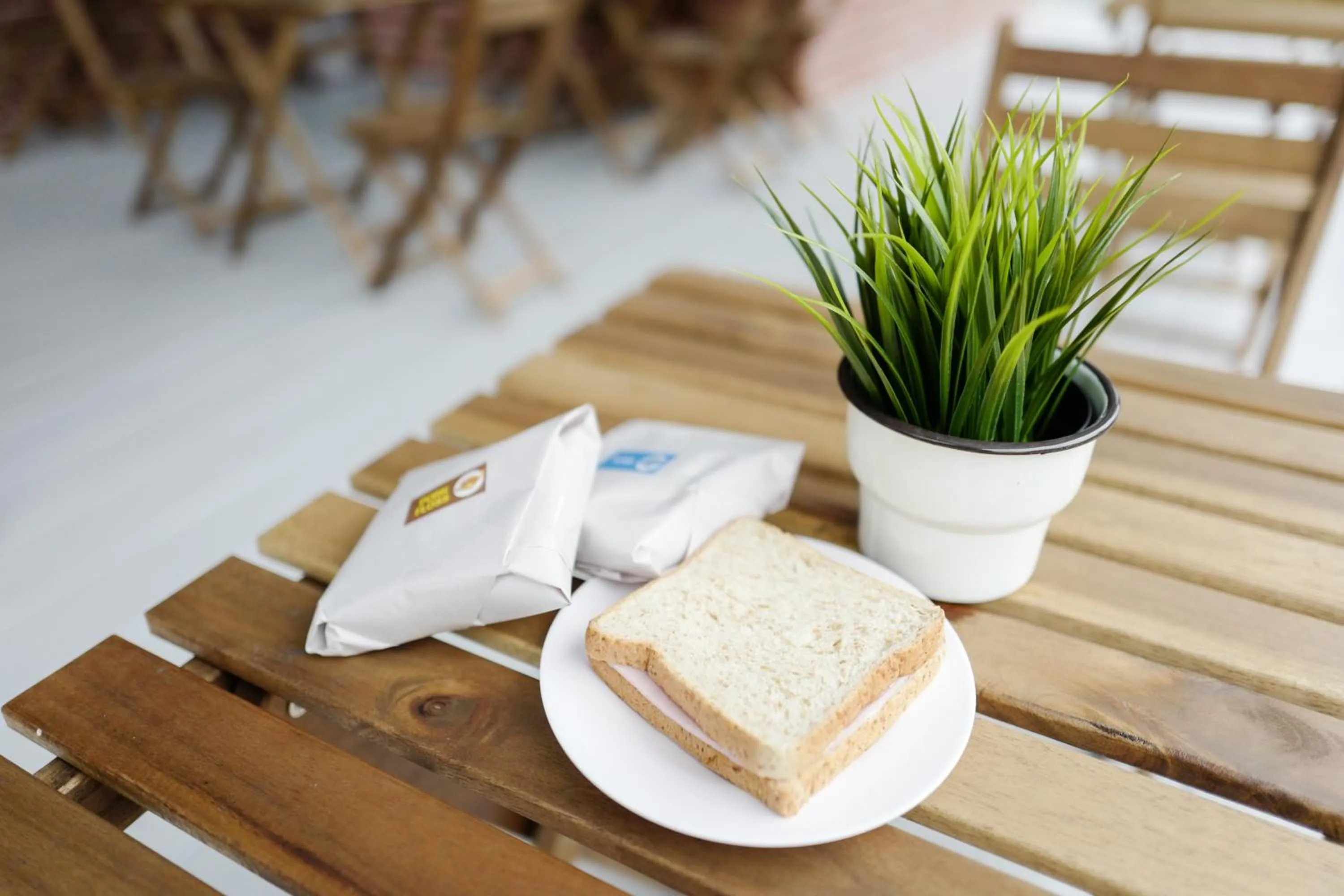 Food and drinks in Chez Bure - Bure Homestay