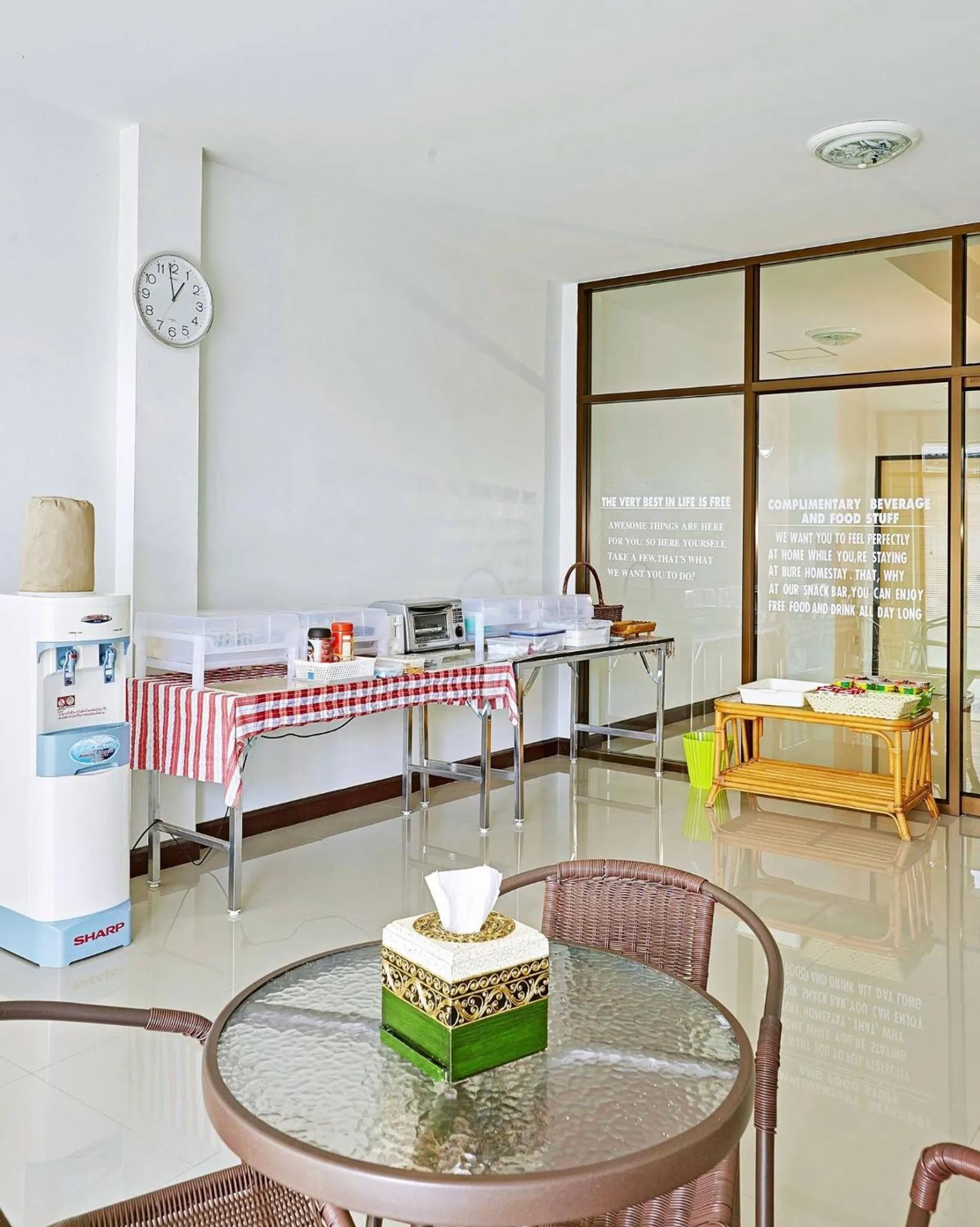 Restaurant/places to eat in Chez Bure - Bure Homestay