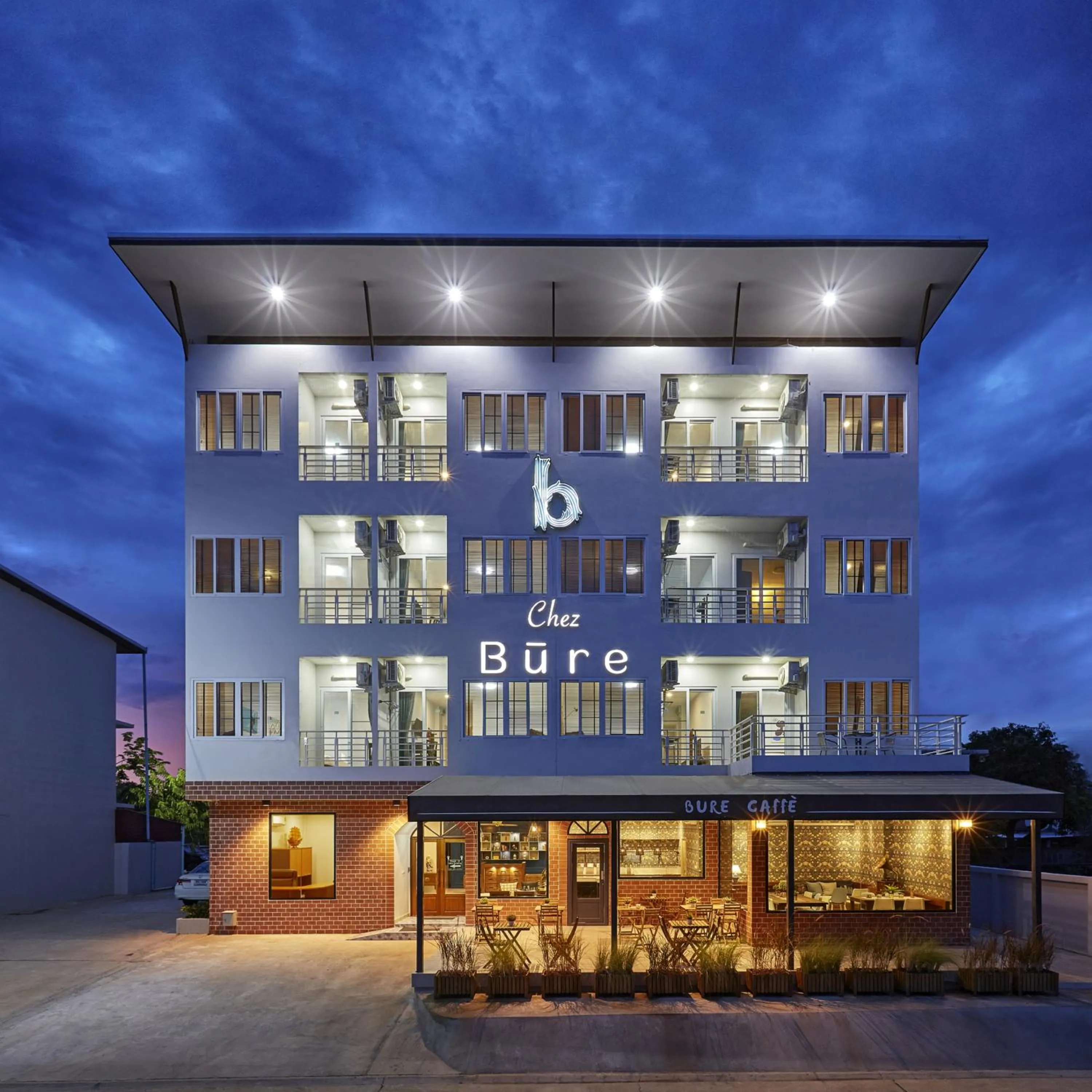 Facade/entrance in Chez Bure - Bure Homestay