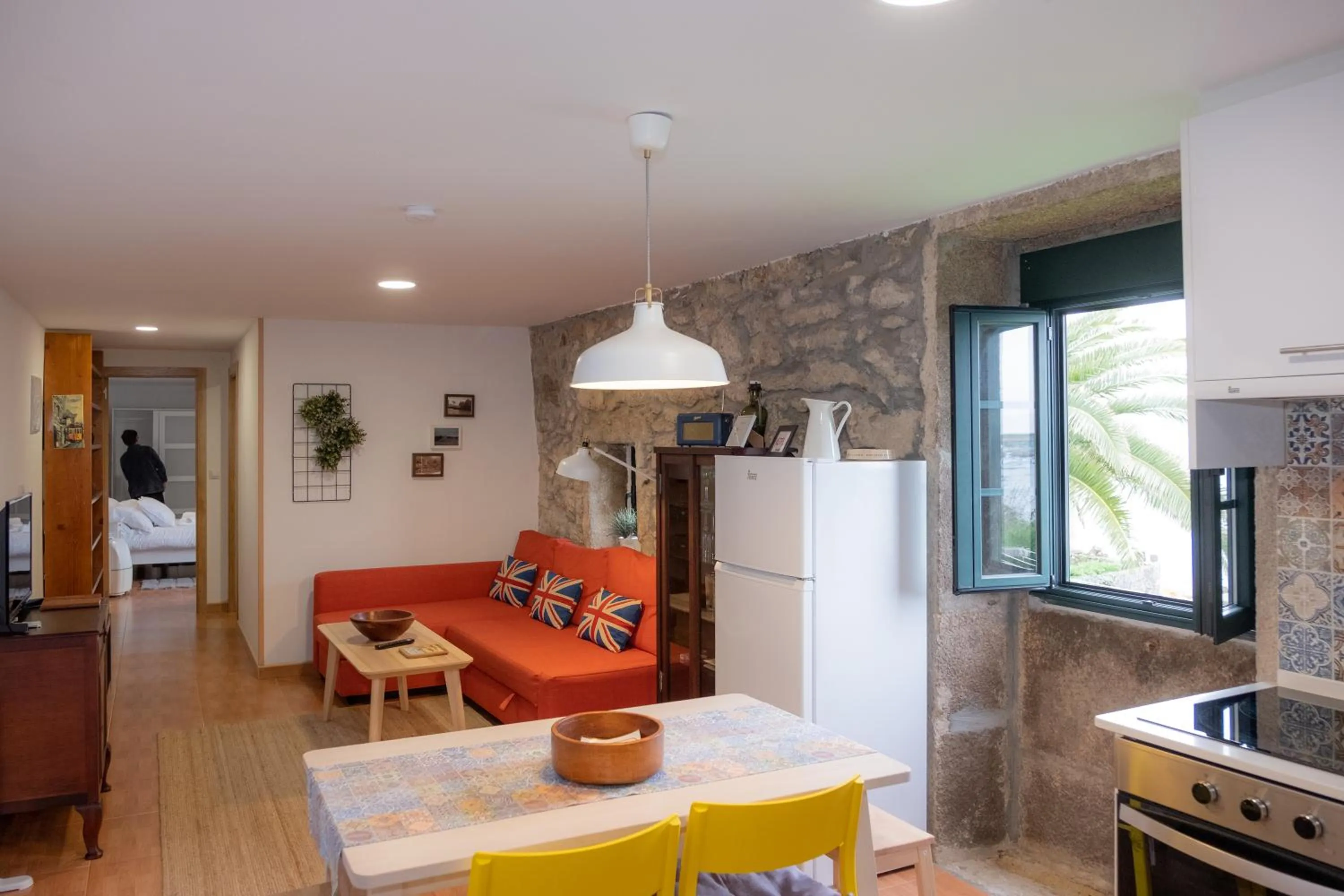 Kitchen or kitchenette in Apartamentos O Almacen