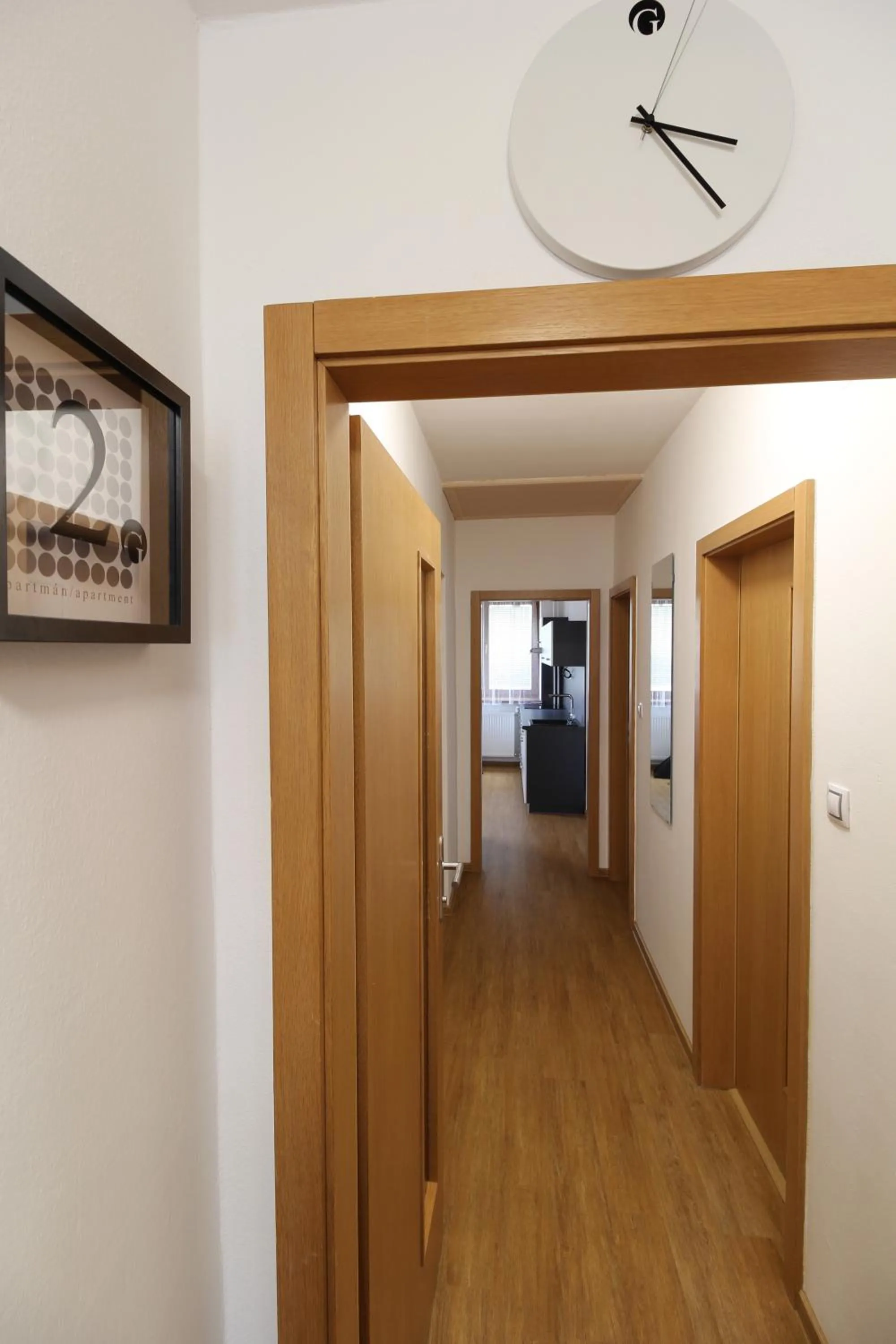 Text overlay in Villa Gap apartments