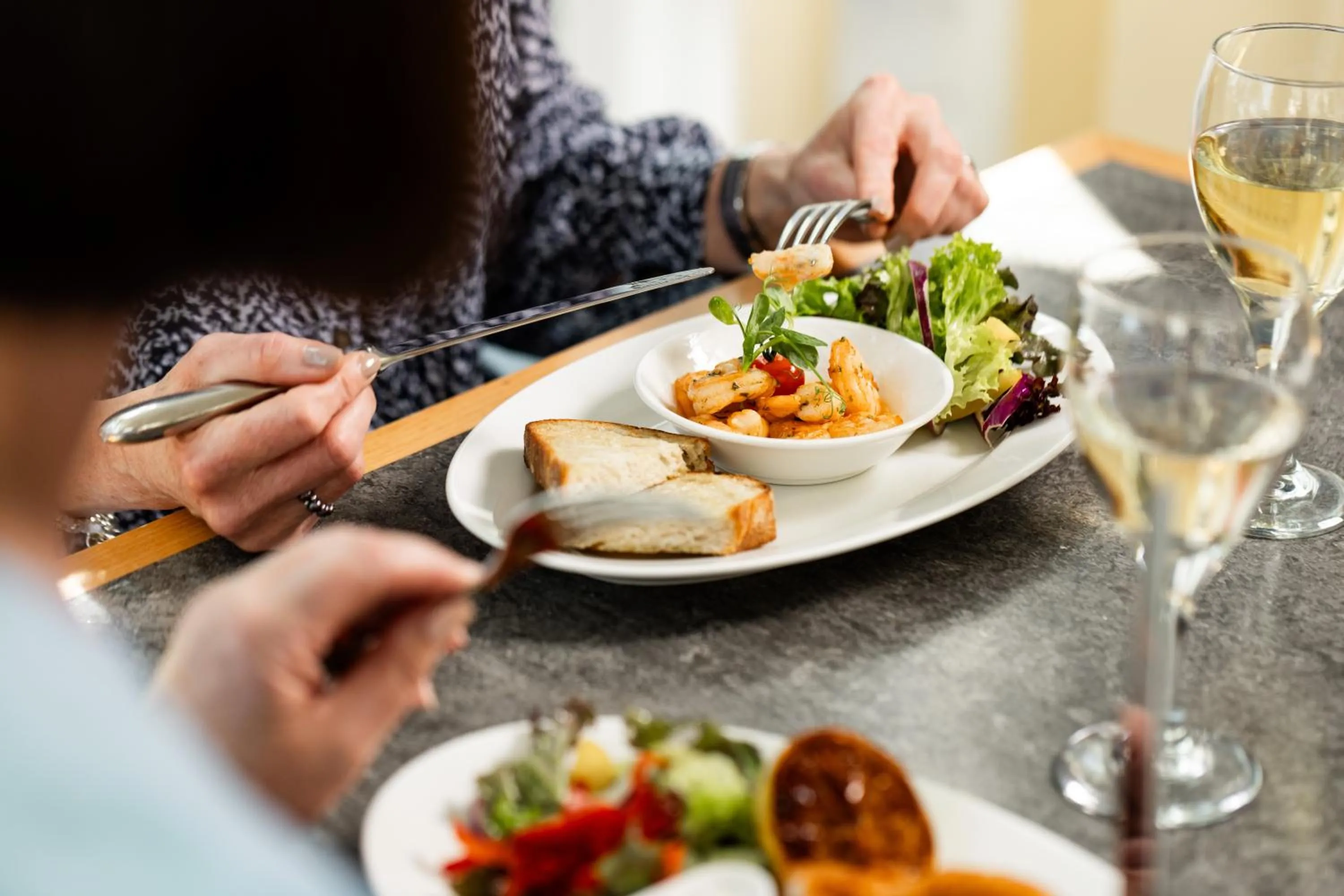 Food and drinks in Merton Hotel