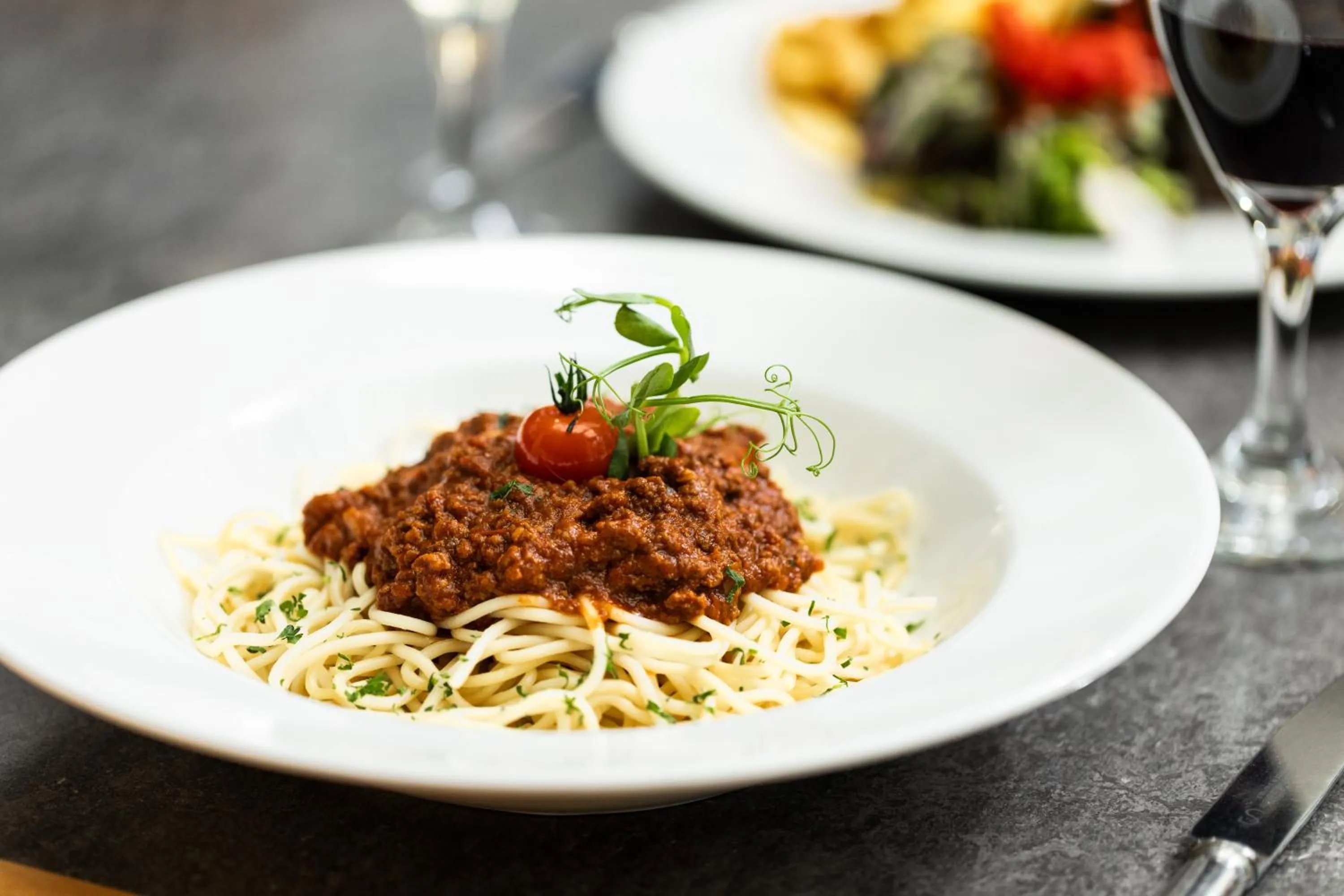 Food and drinks in Merton Hotel