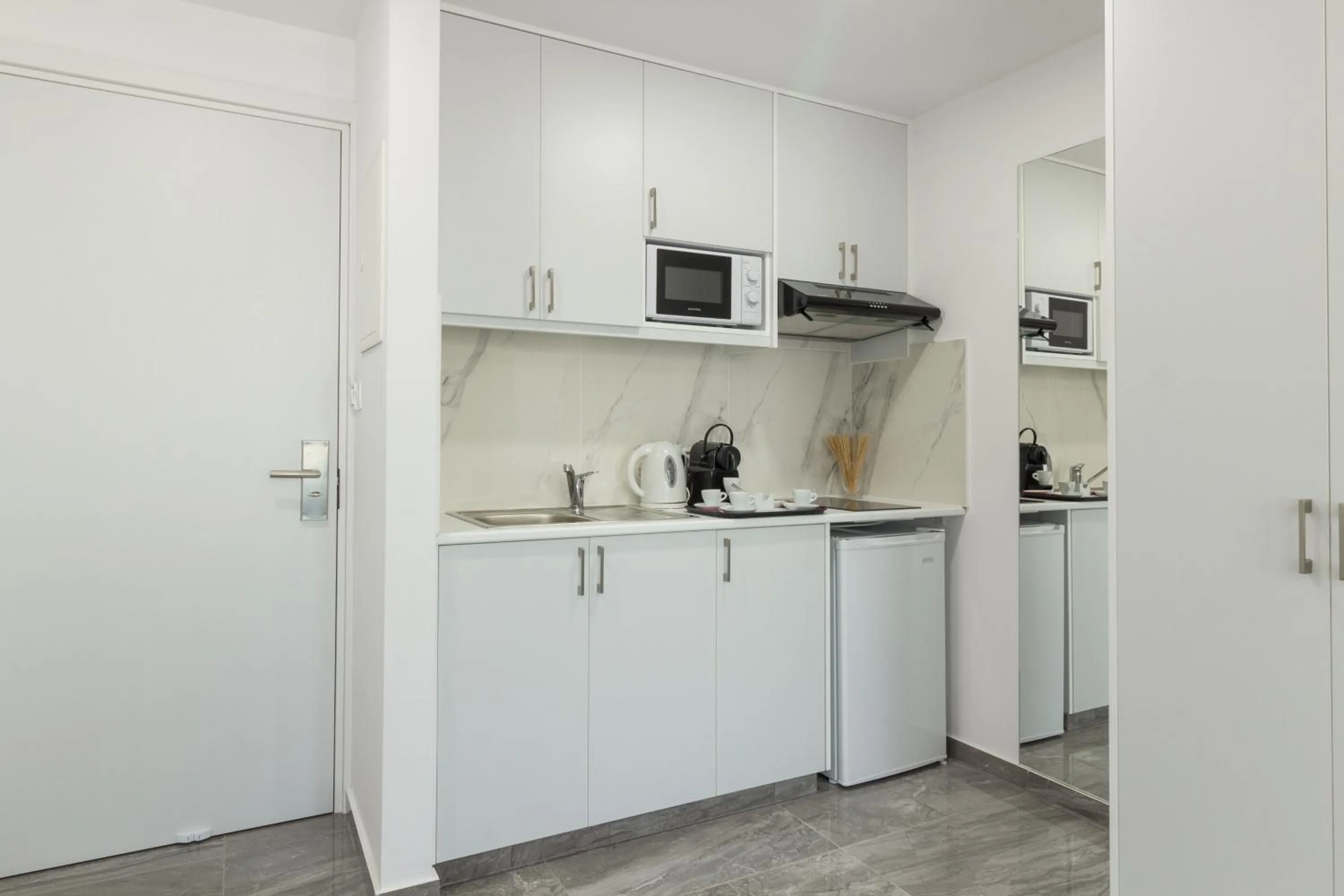 Kitchen or kitchenette in Art & Wine Boutique Hotel