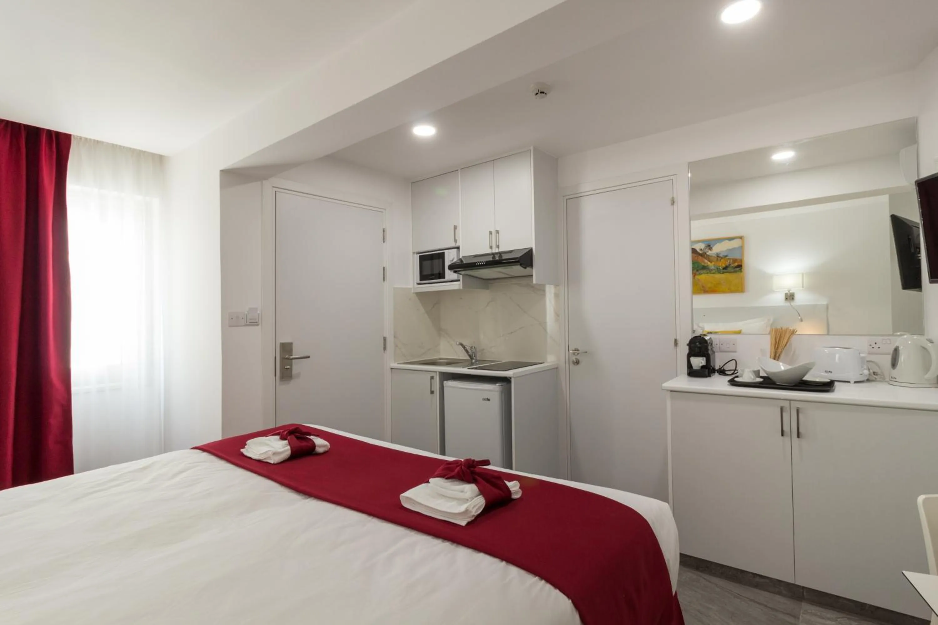 Photo of the whole room, Bed in Art & Wine Boutique Hotel