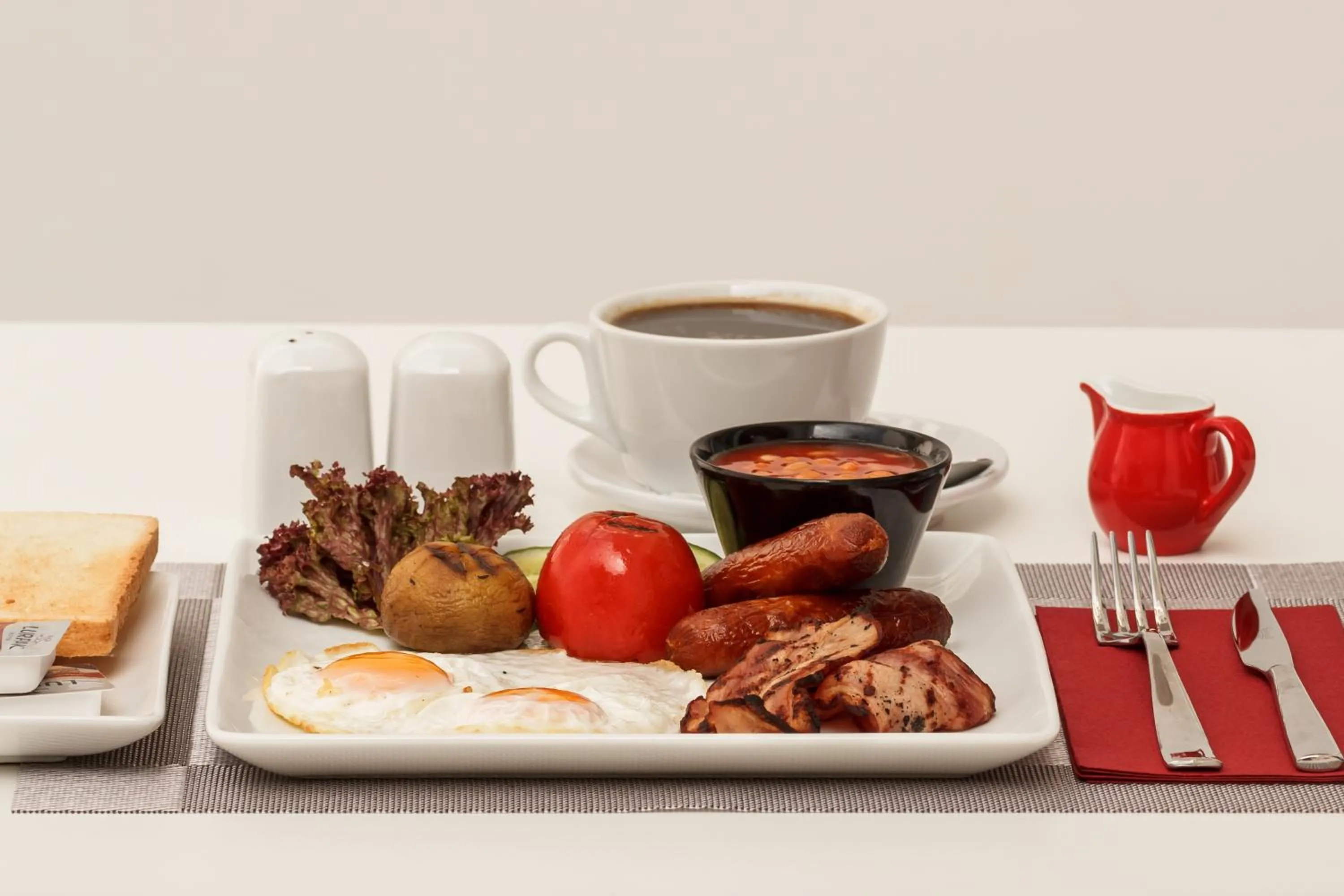 Breakfast in Art & Wine Boutique Hotel