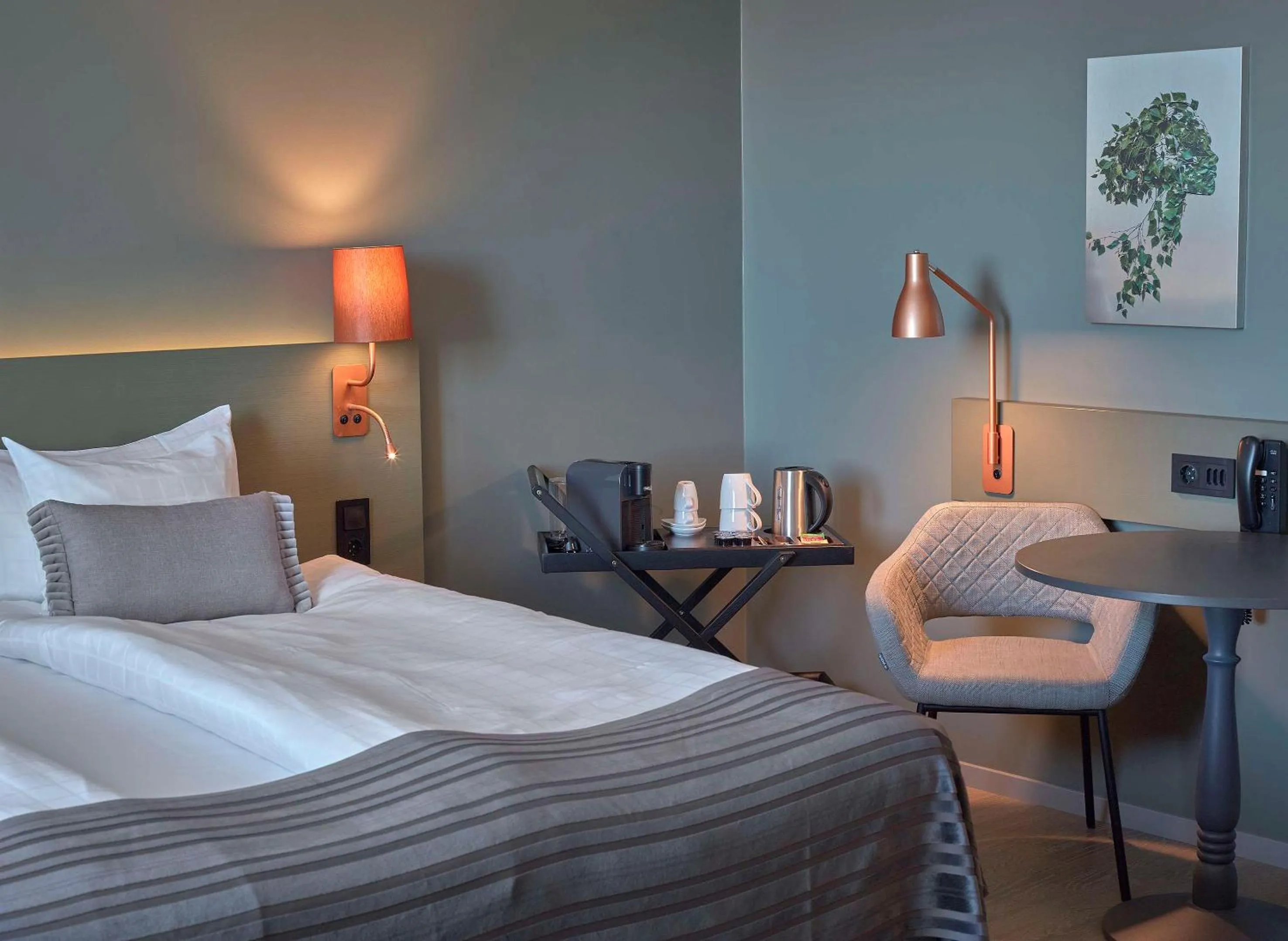 Bedroom, Bed in Scandic Continental