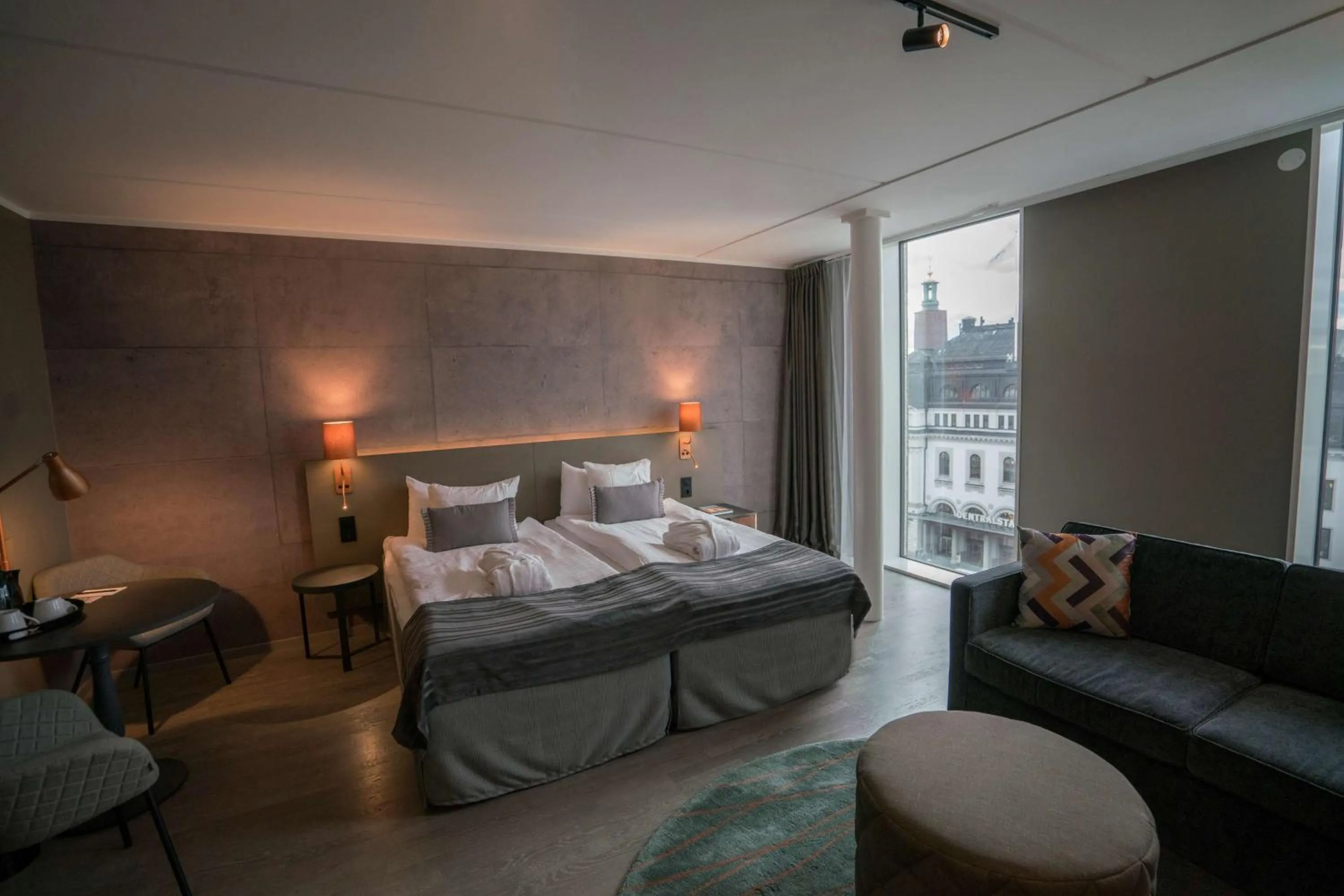 Bedroom, Bed in Scandic Continental