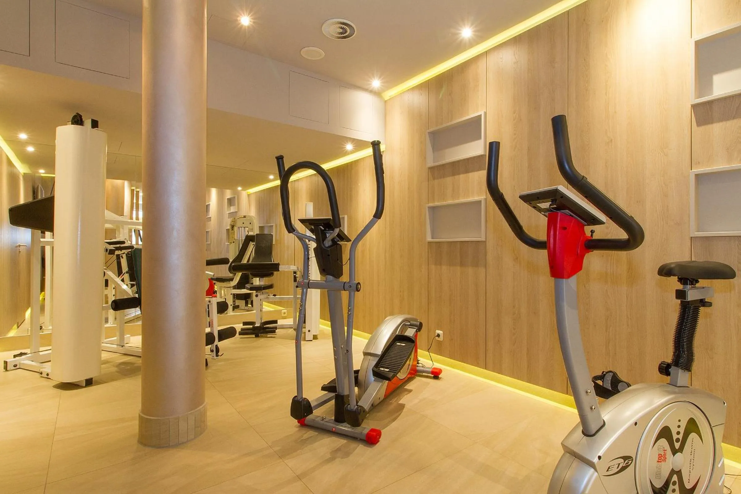 Fitness centre/facilities in HOTEL am STRAND