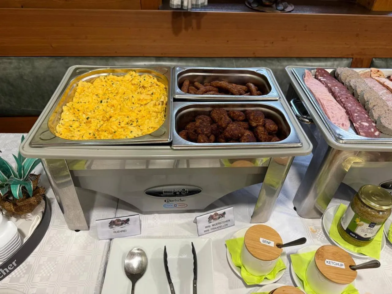 Restaurant/places to eat in Neue Mühle Kleines Landhotel