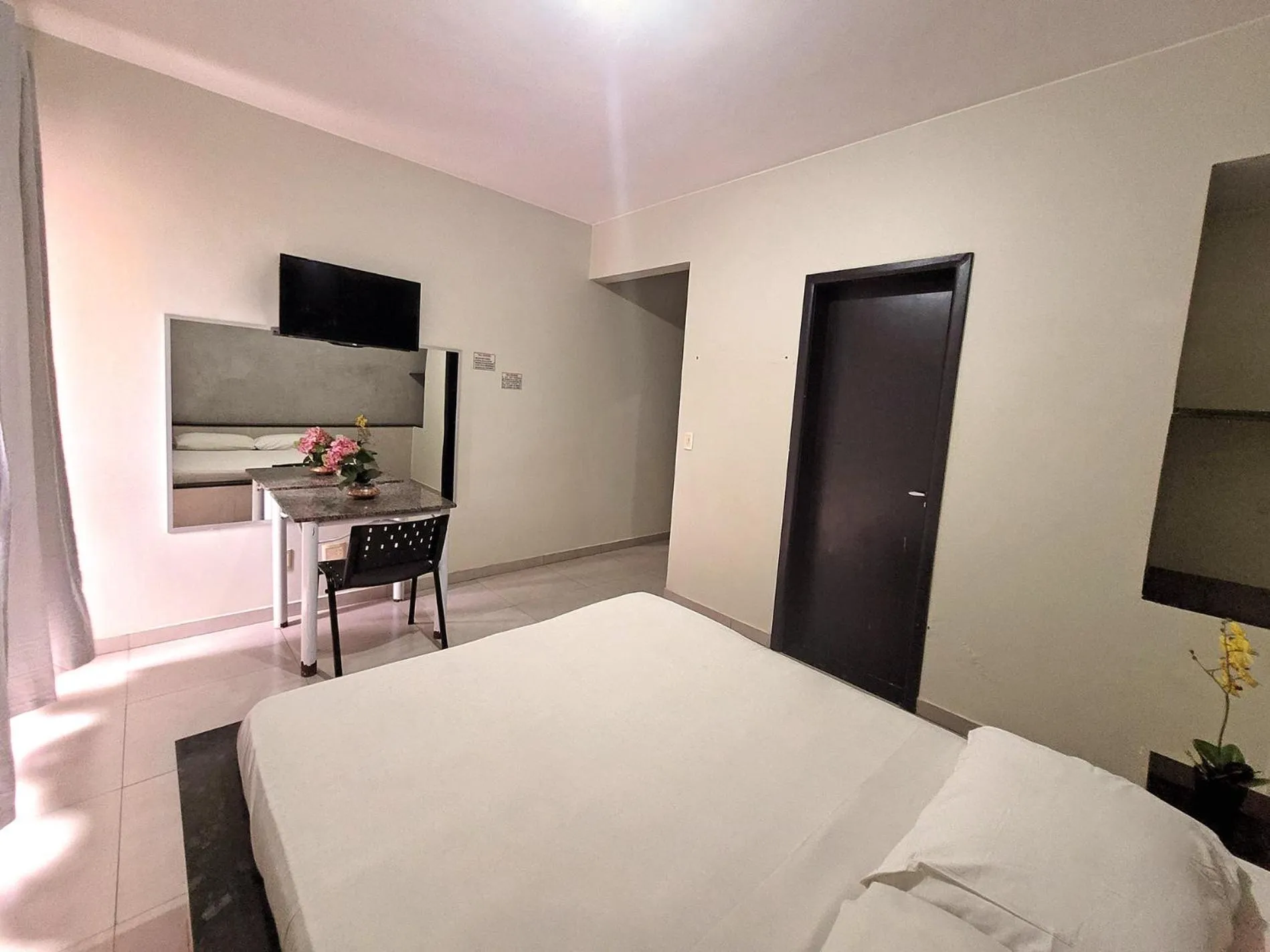 Bedroom, Bed in Hotel Viena