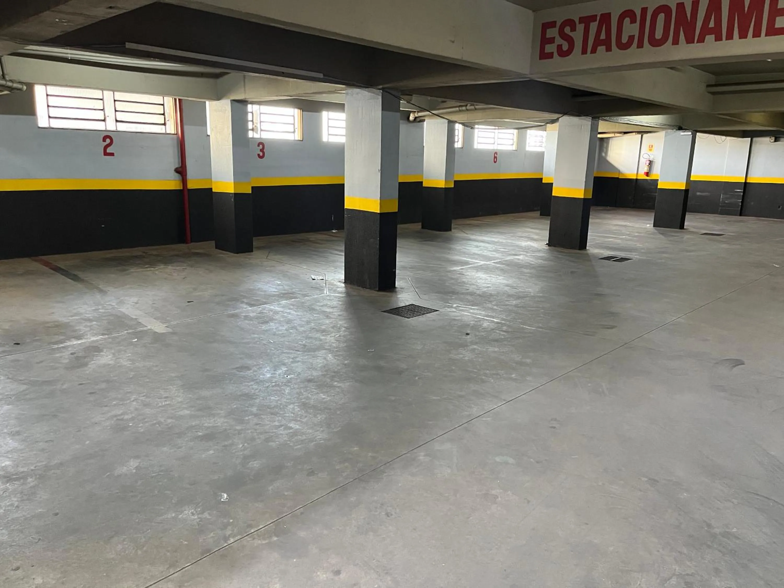 Parking in Hotel Viena