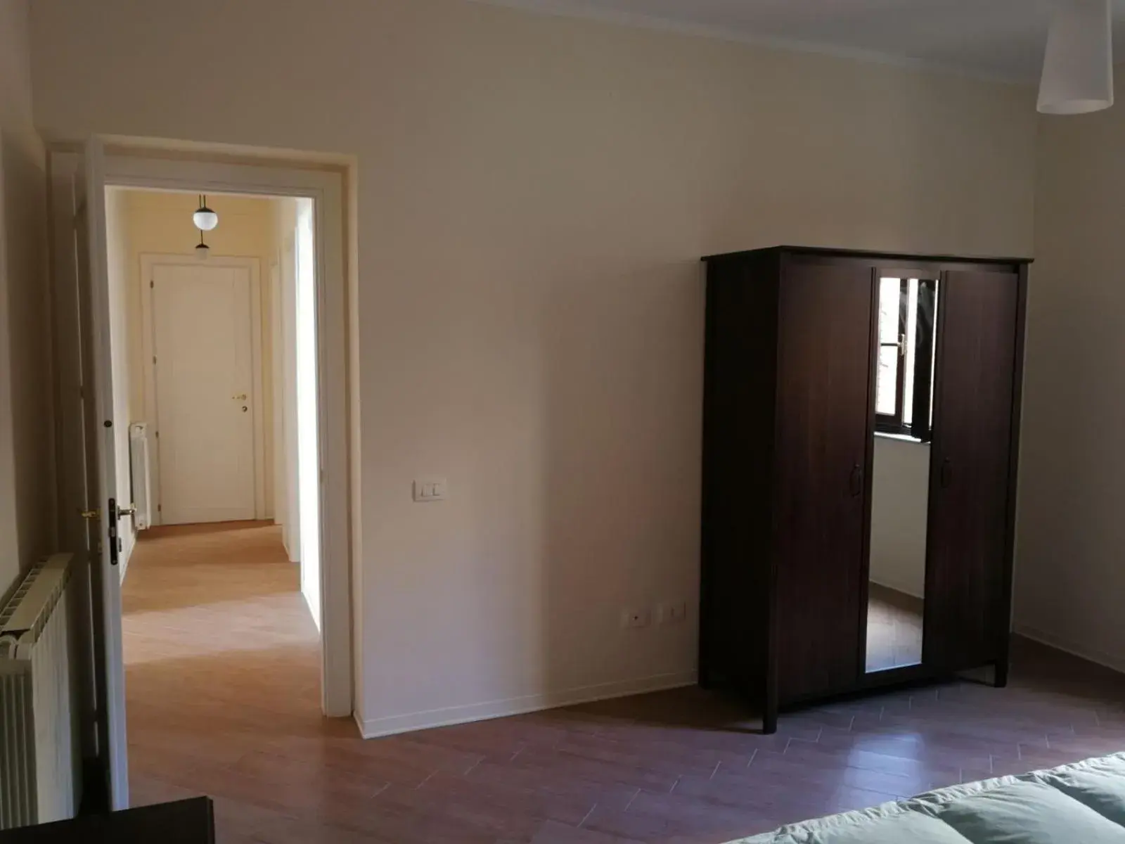 Double Room with Private External Bathroom in Backpackers Double Room with Private External Bathroom in Backpackers