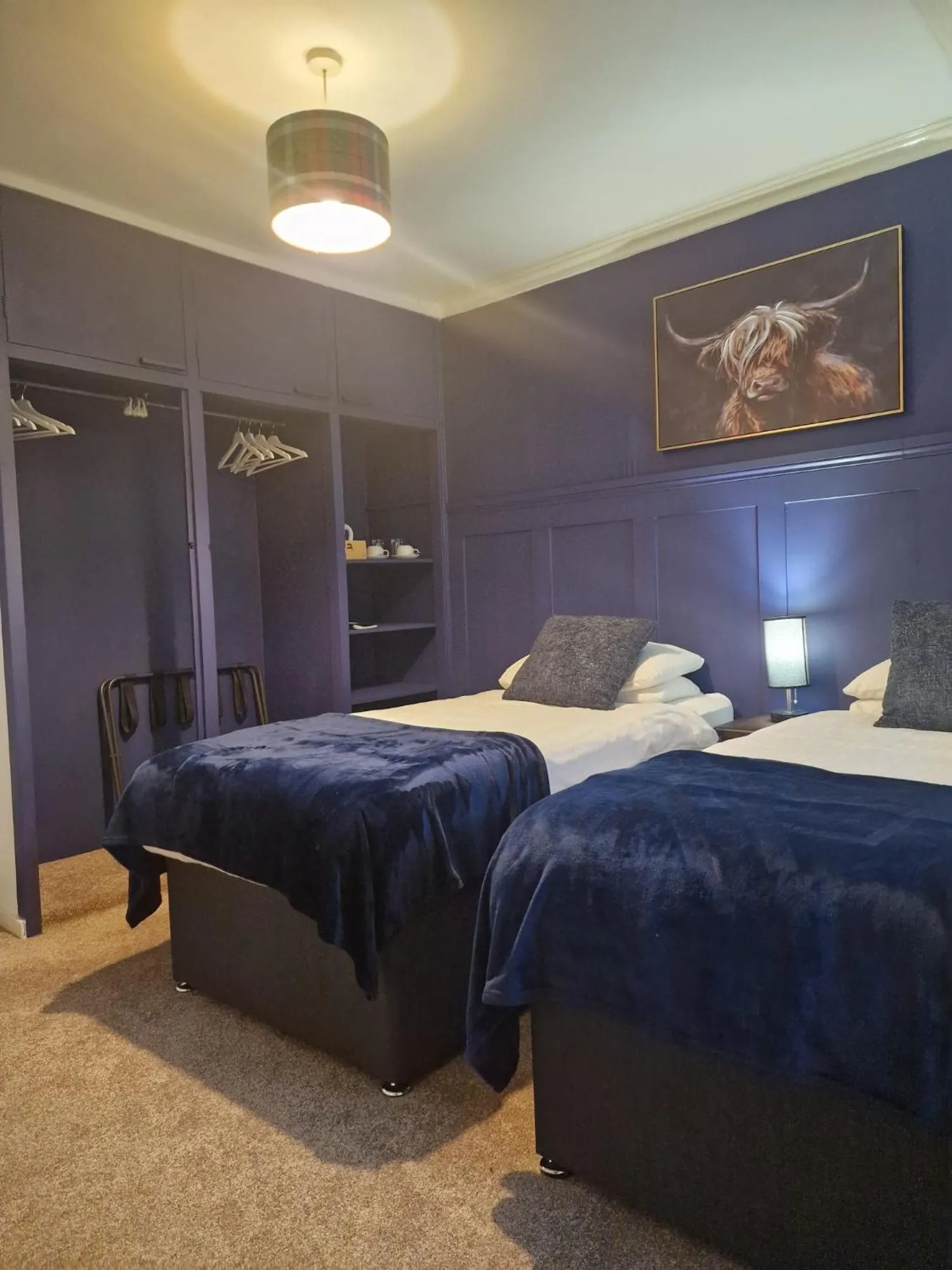 Bedroom, Bed in The White Stag Inn