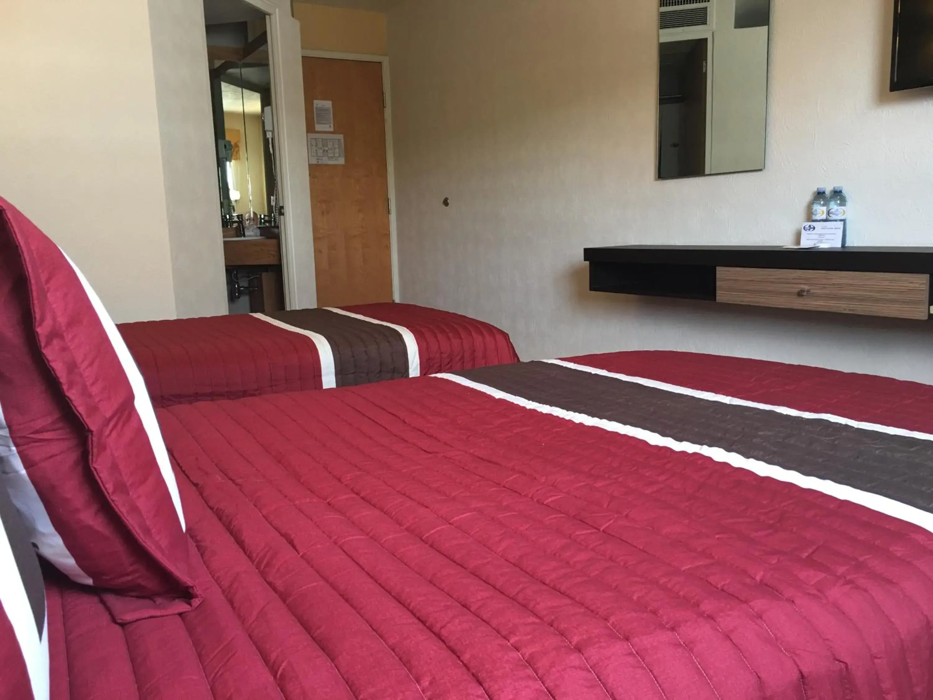 Twin Room in Ibeurohotel Guadalajara Expo Twin Room in Ibeurohotel Guadalajara Expo