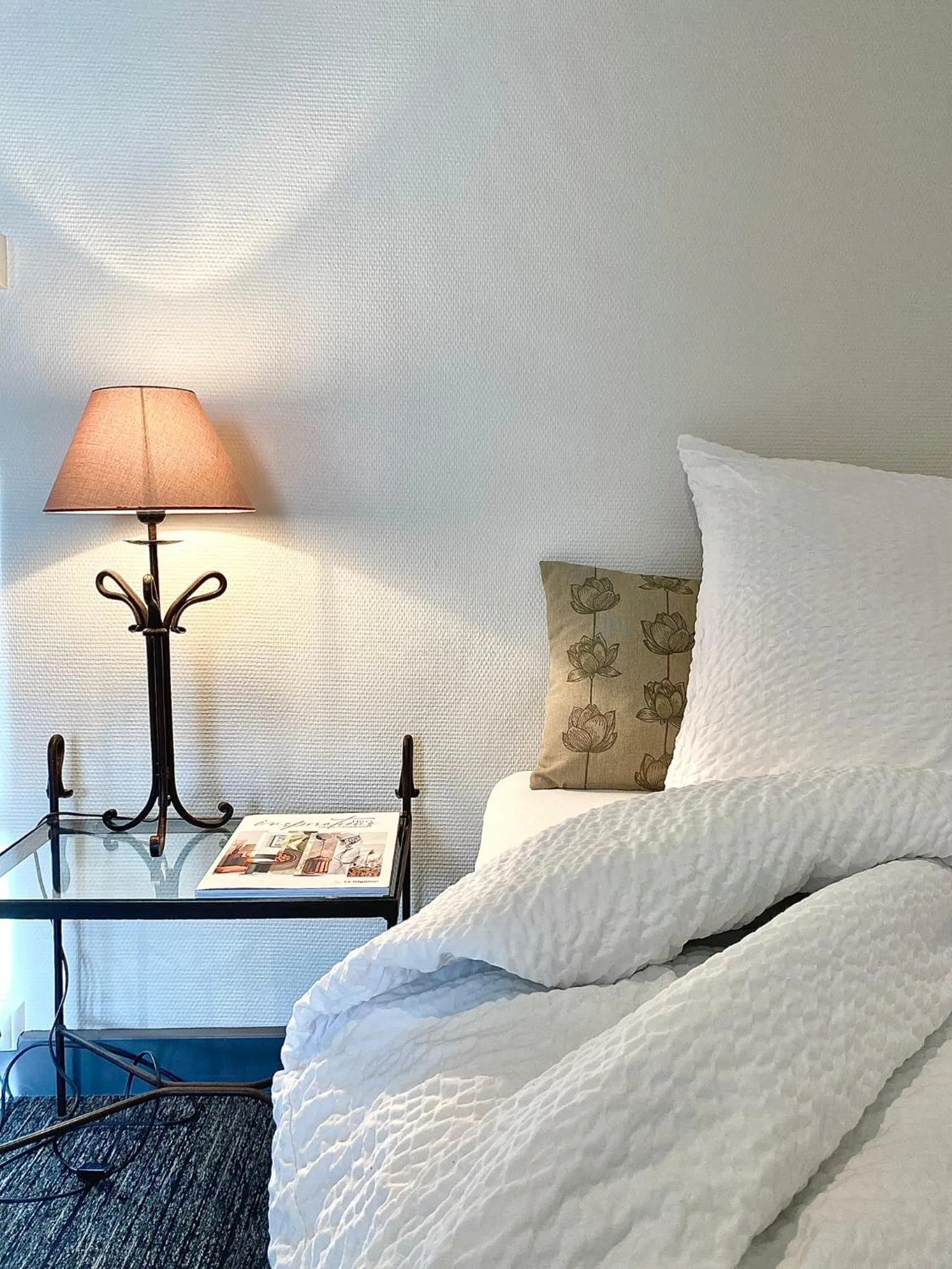 Bed in Grand Hôtel De La Poste