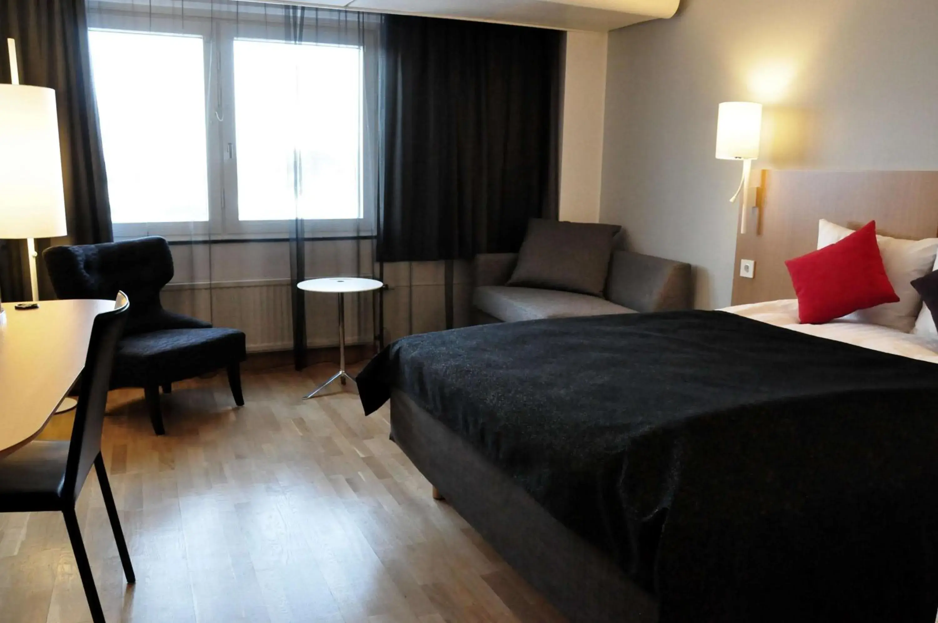 Superior Queen Room in Scandic Järva Krog Superior Queen Room in Scandic Järva Krog