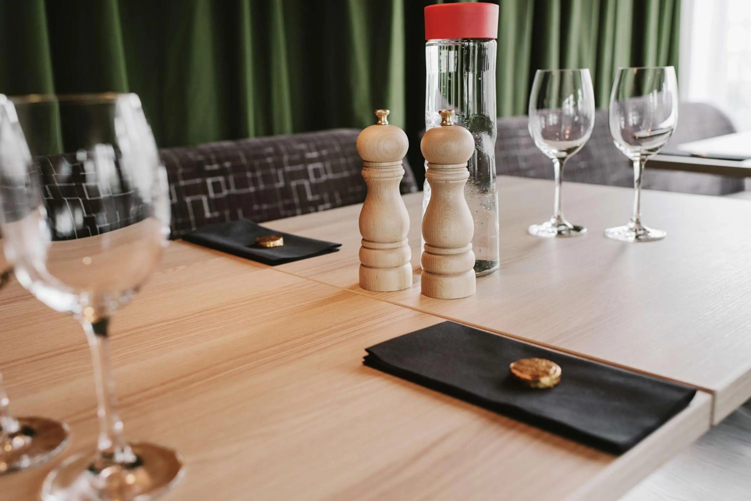 Restaurant/places to eat in Scandic Järva Krog