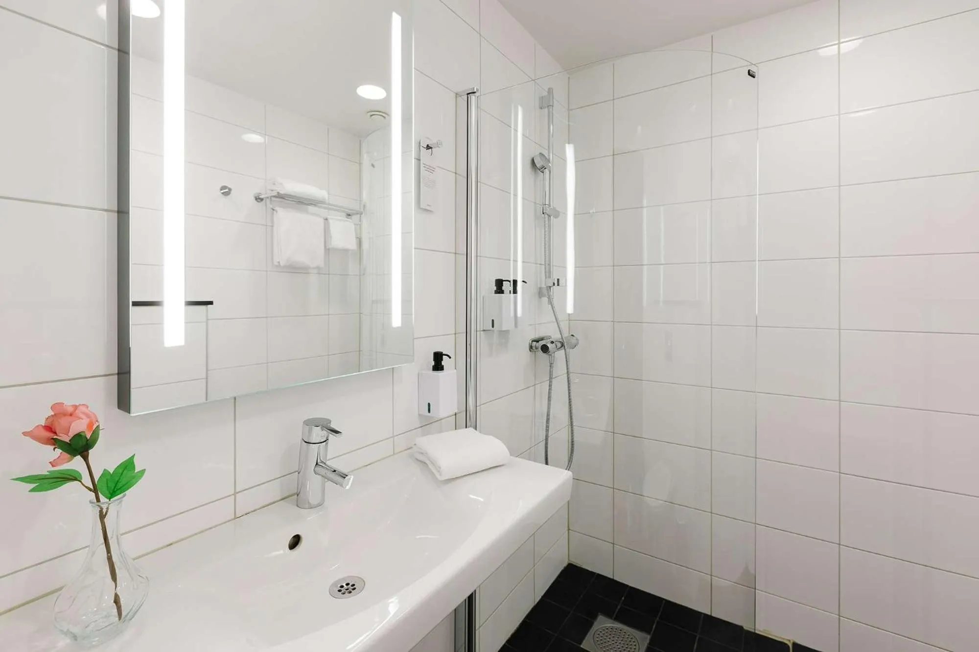 Bedroom in Scandic Järva Krog