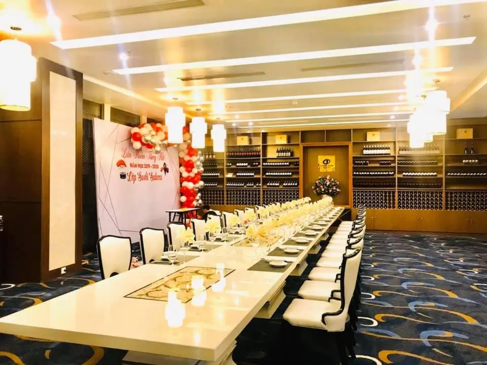 Restaurant/places to eat in Central Hotel Thanh Hoa