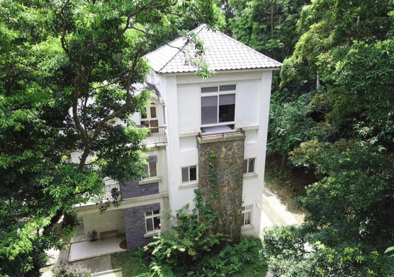 Property building in Green Wave Sanyi BY REINDEER