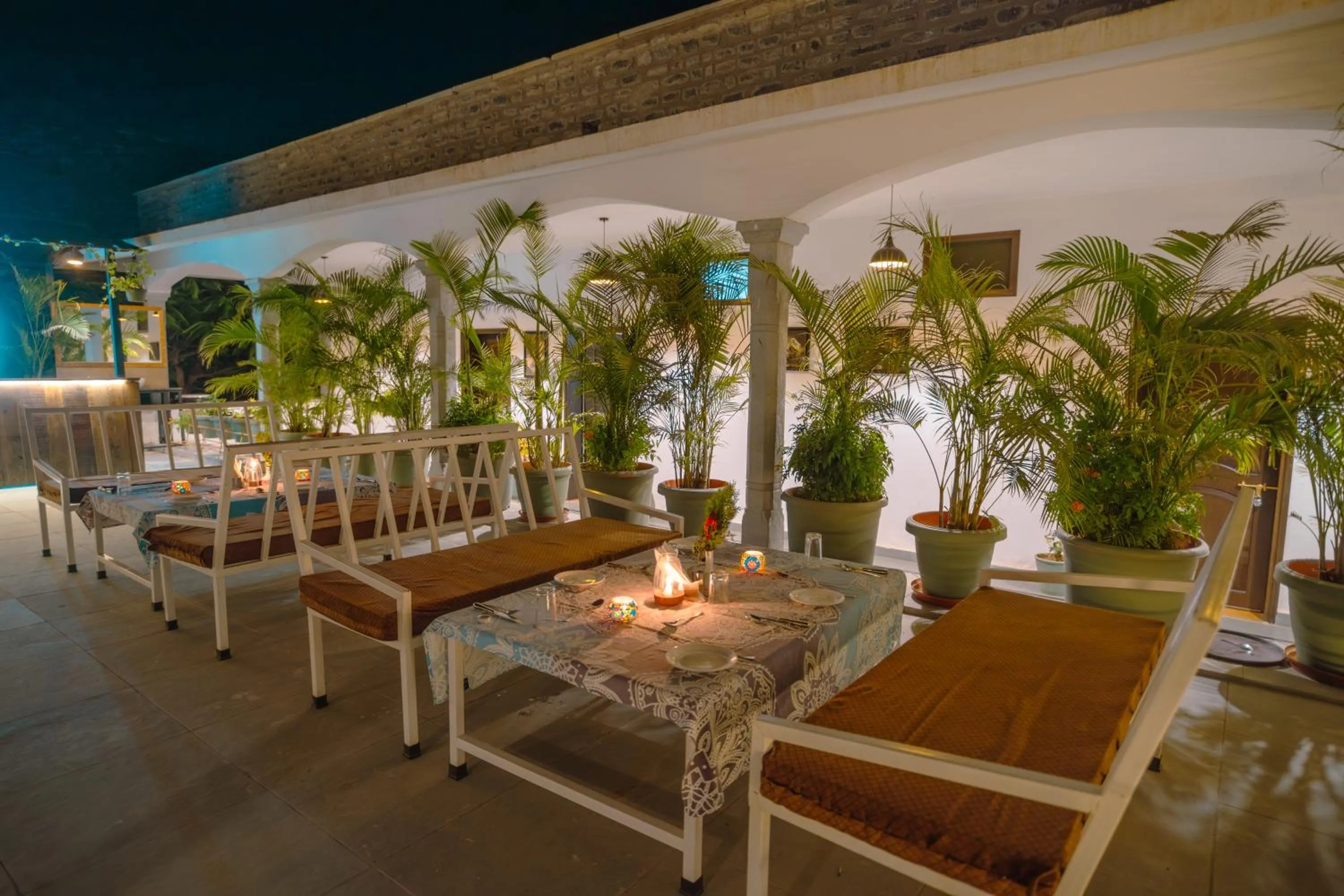 Restaurant/places to eat in Ranakpur Safari Resort