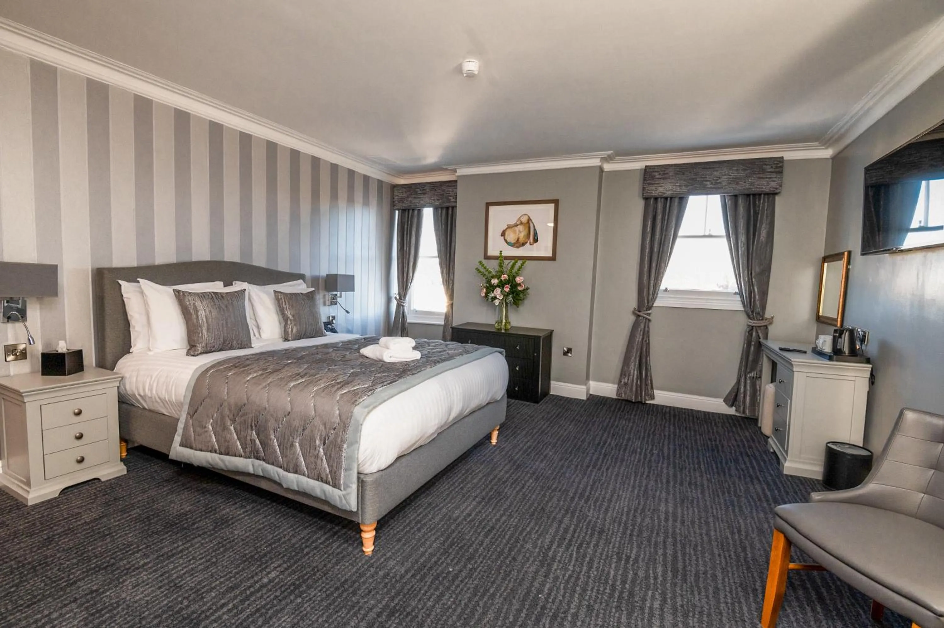 Bedroom, Bed in Thames Riviera Hotel, Sure Hotel Collection by Best Western