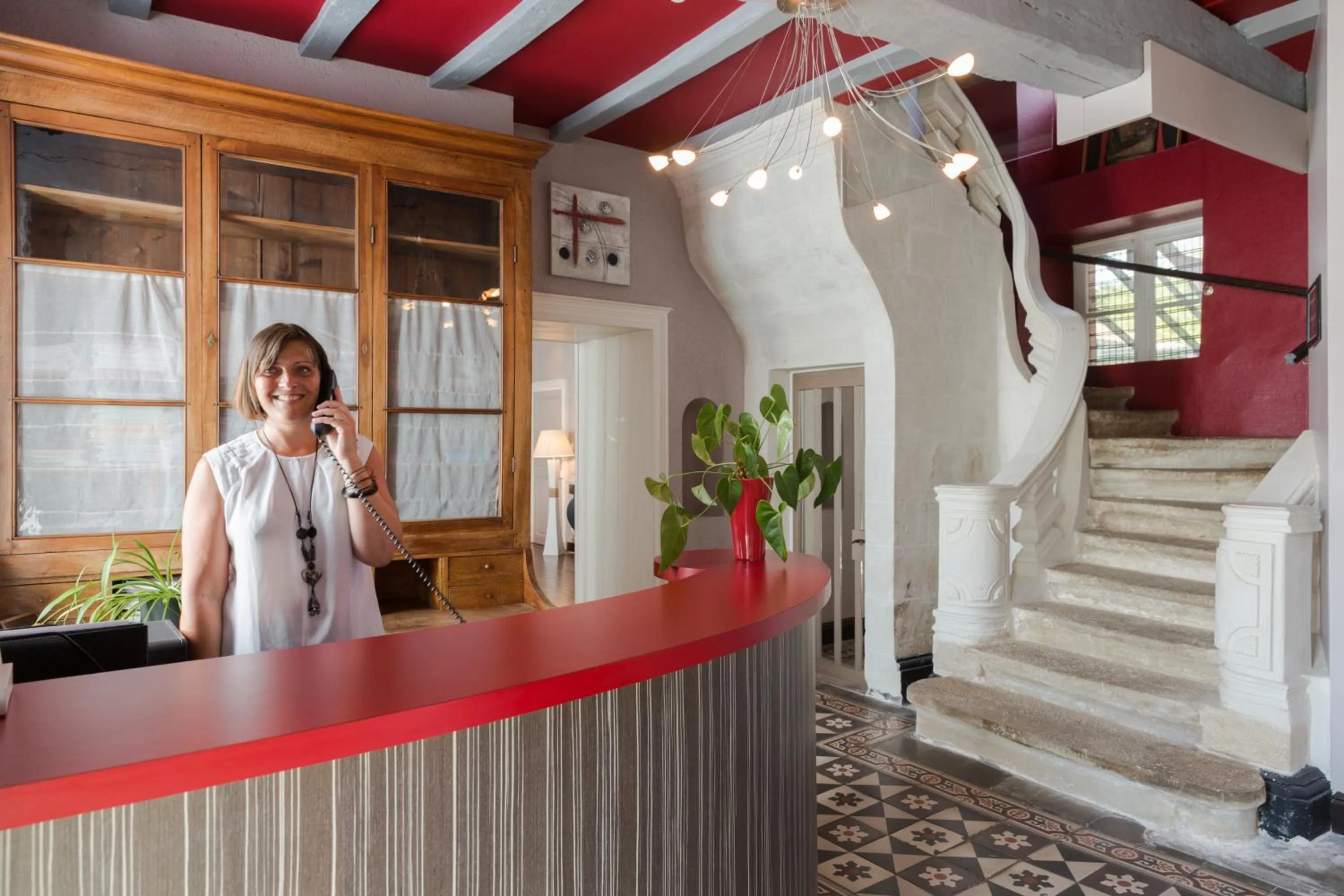 Staff in Domaine Le Martinet, The Originals Relais