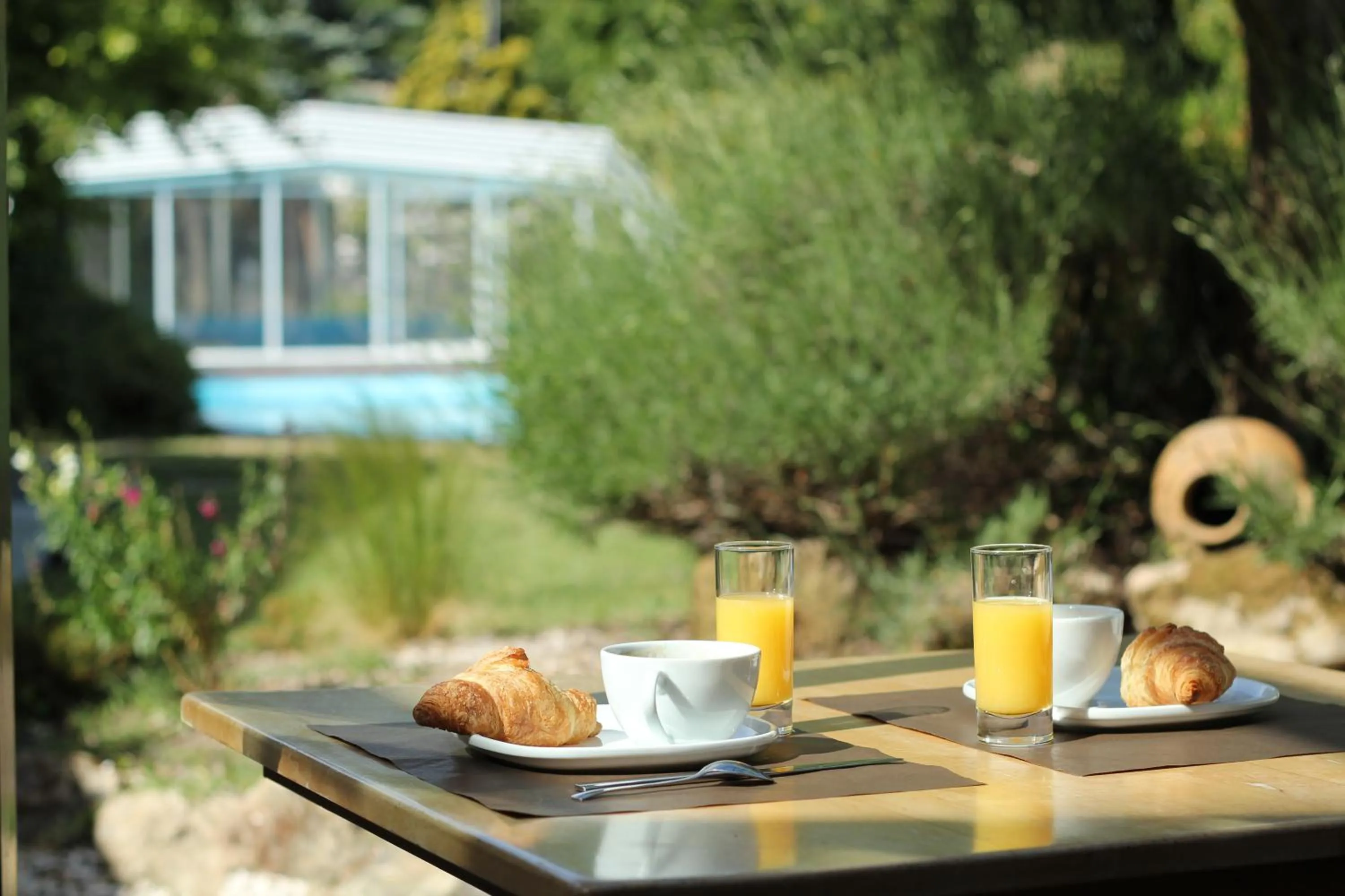 Restaurant/places to eat in Domaine Le Martinet, The Originals Relais