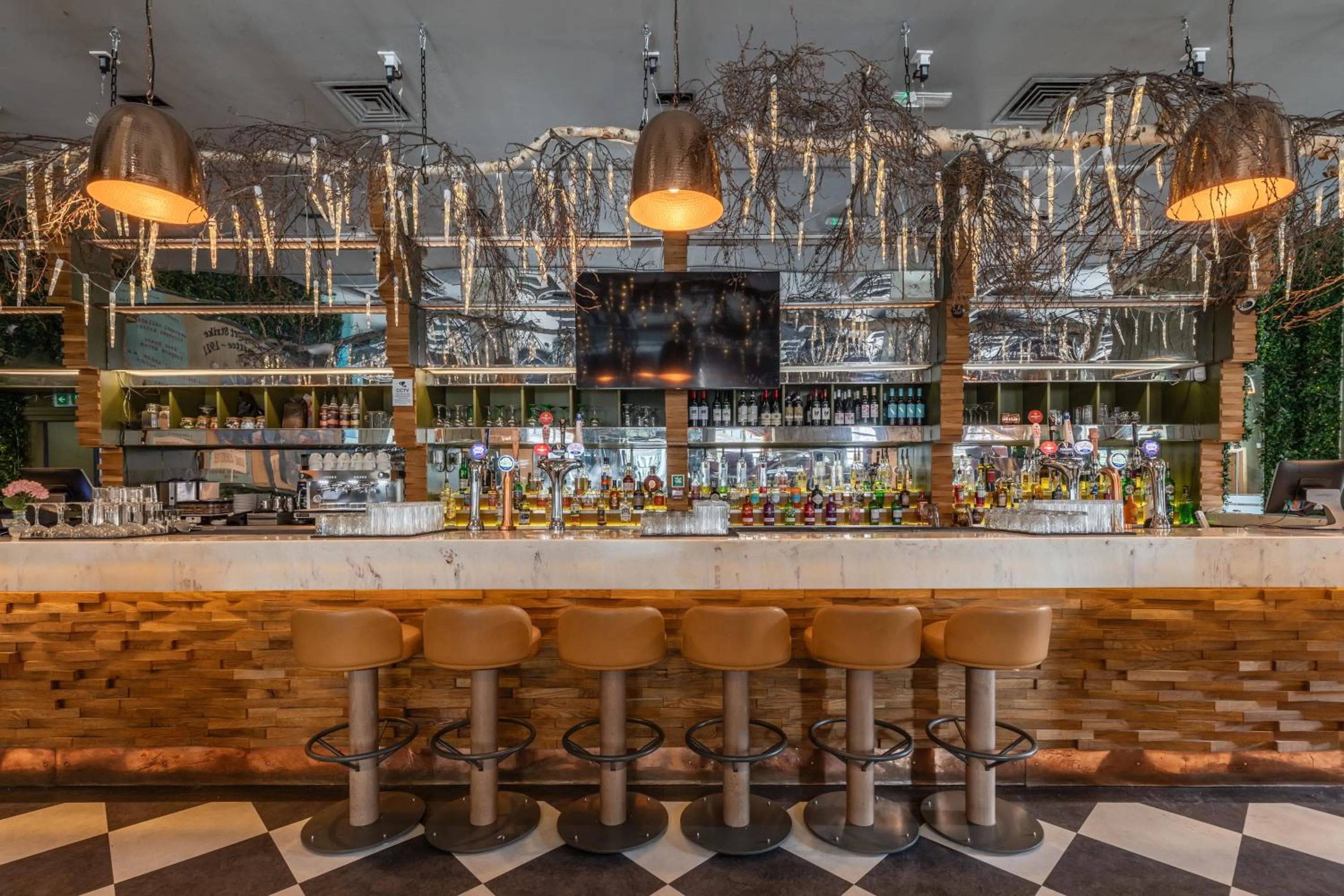 Lounge or bar in The Sir Thomas Hotel