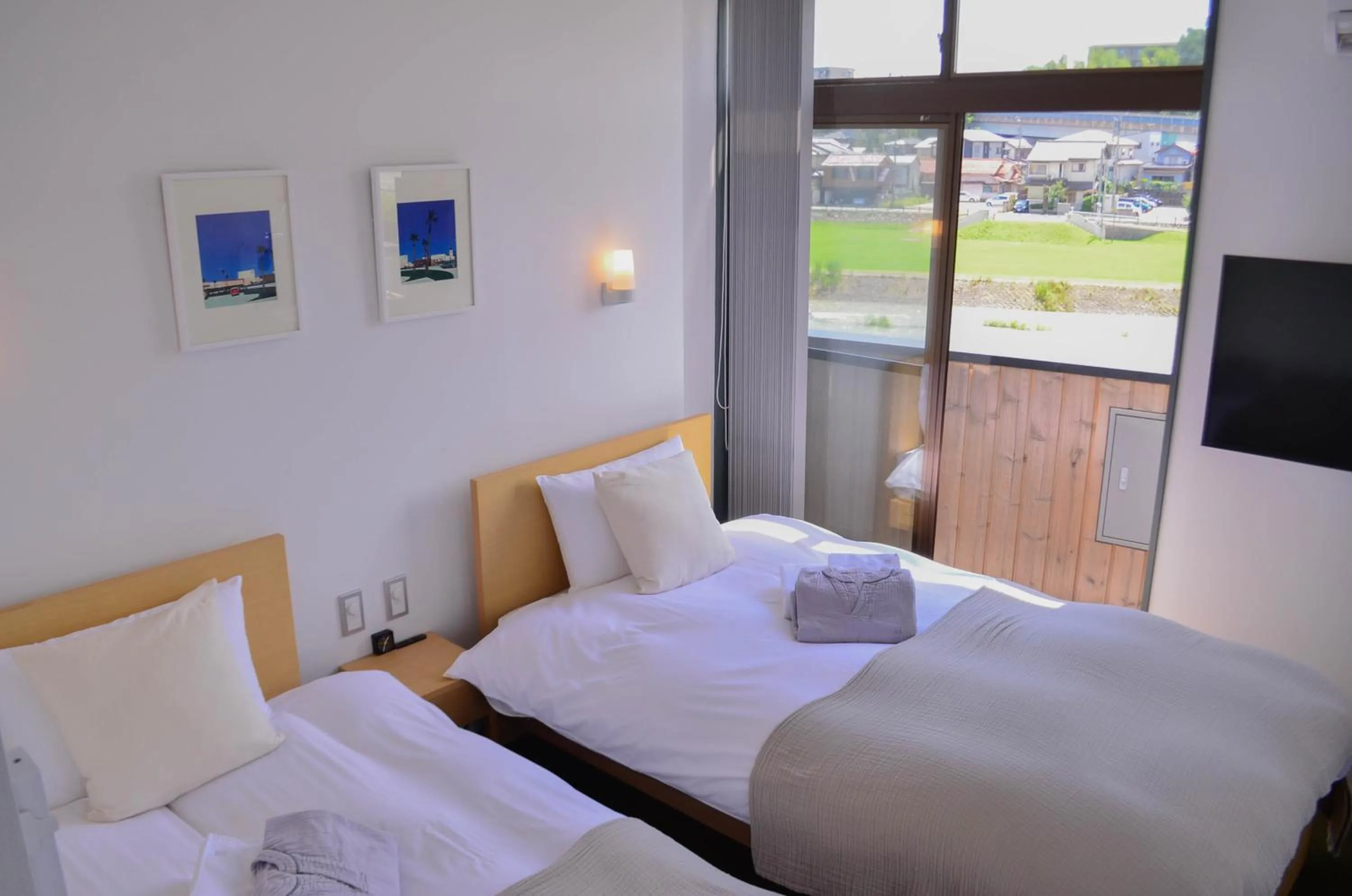 Bedroom, Bed in sararaso