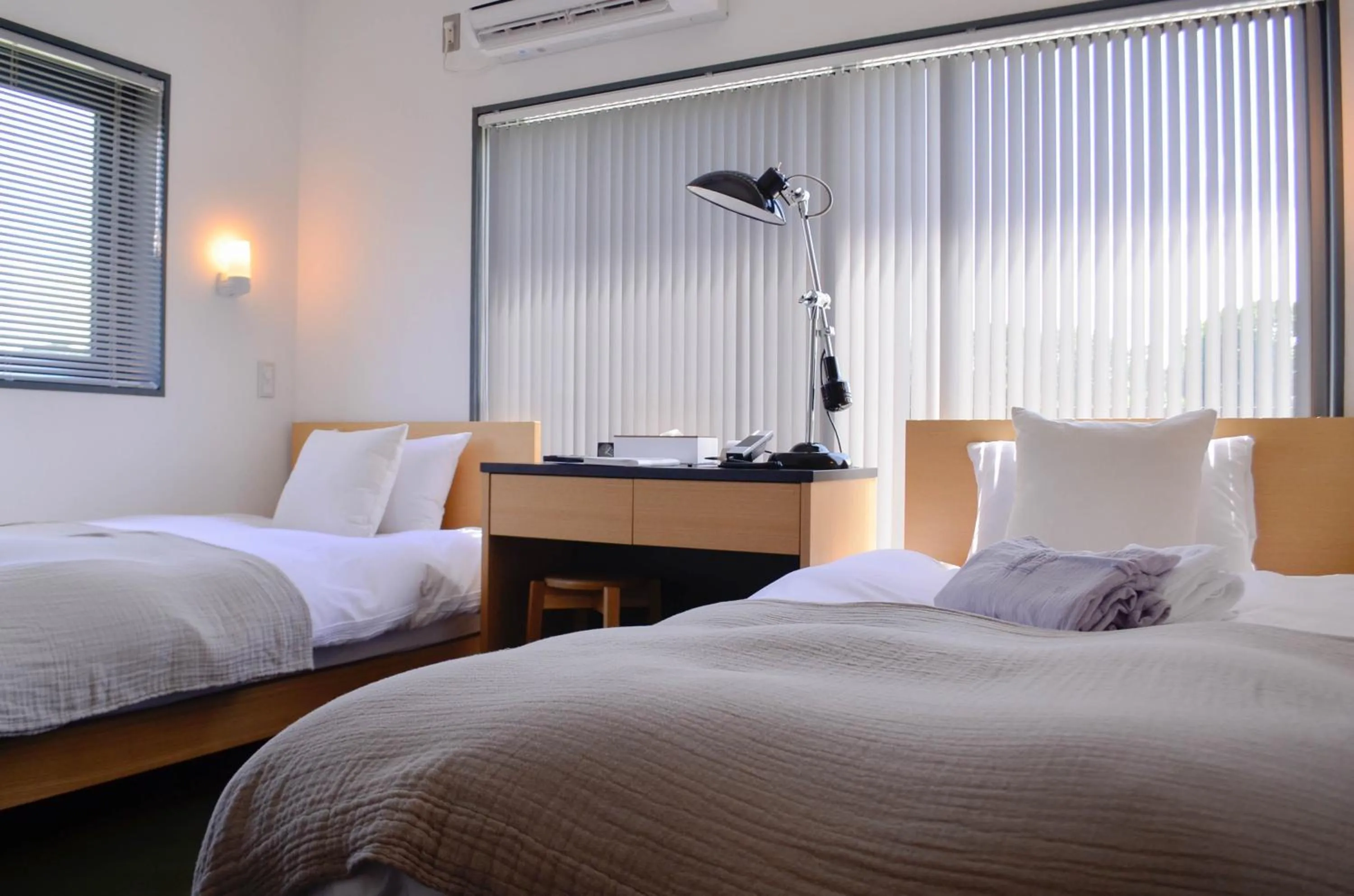 Bedroom, Bed in sararaso