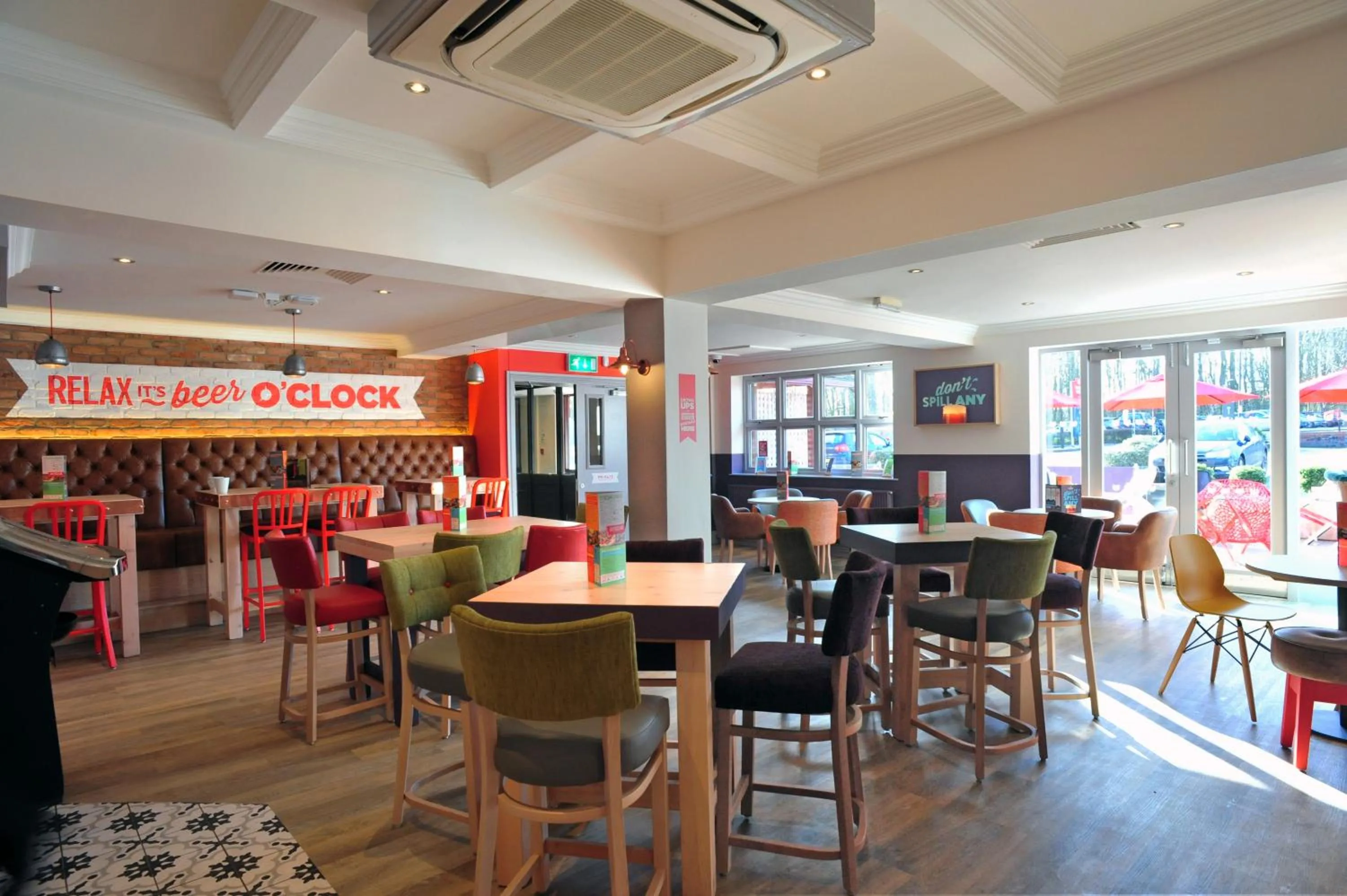 Restaurant/places to eat in Weathervane Hotel by Greene King Inns