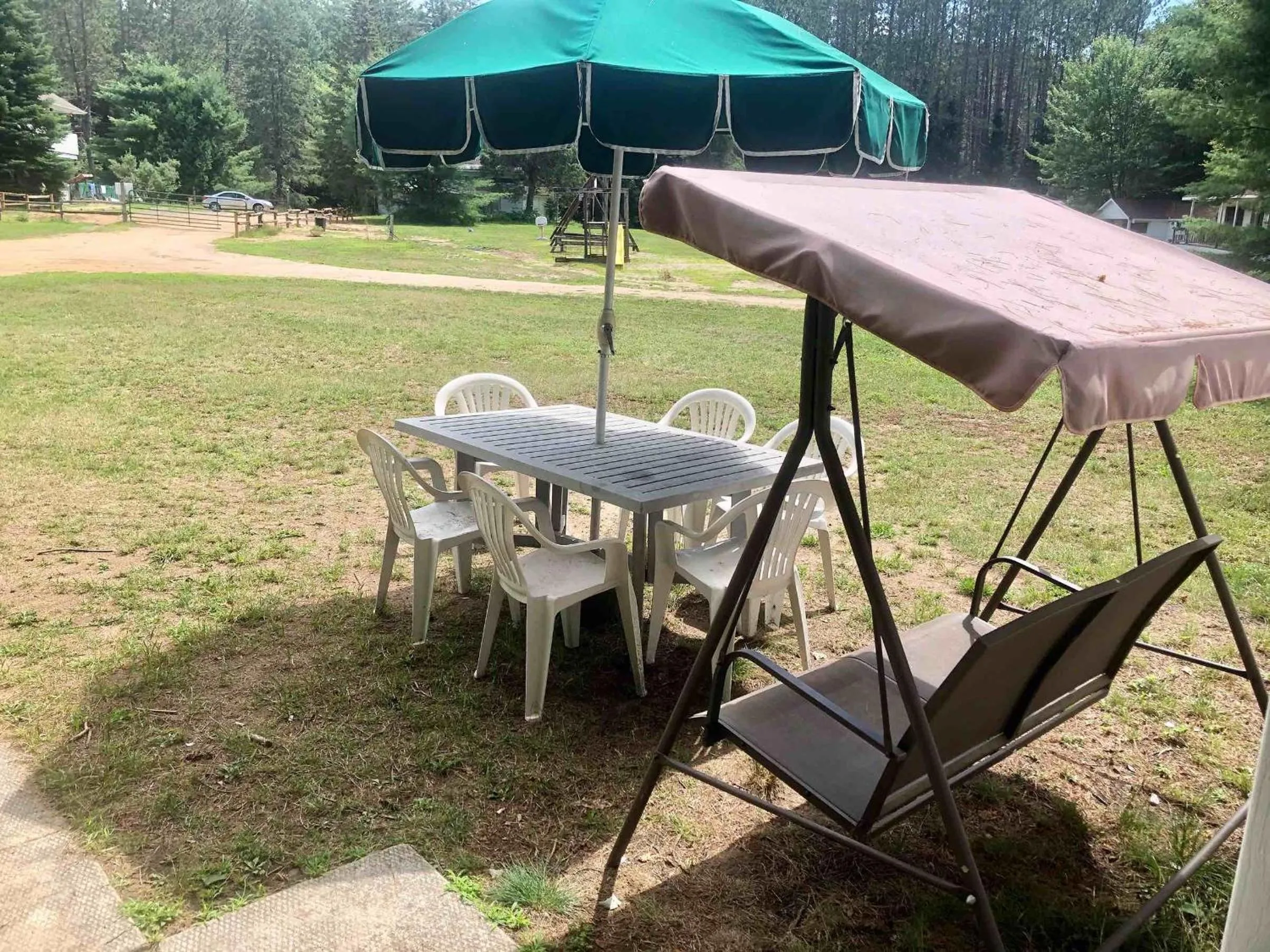 High Falls Bay Cottages, Camping & Waterpark