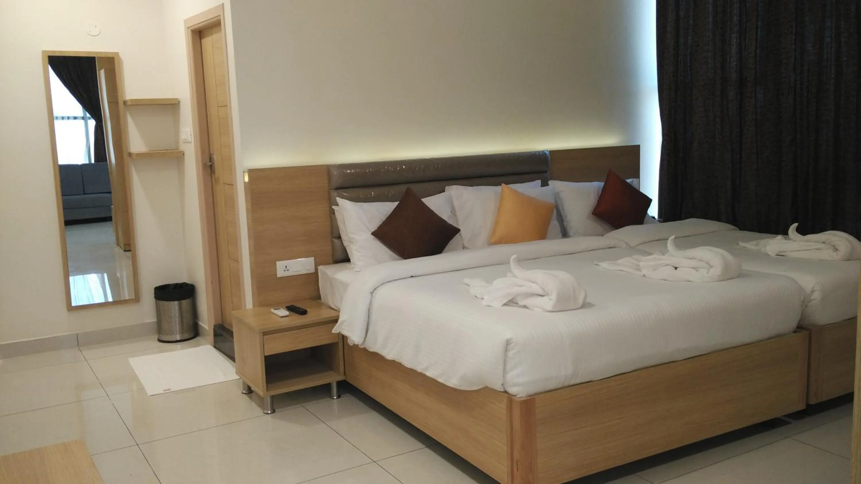 Bedroom, Bed in Hotel Ashoka