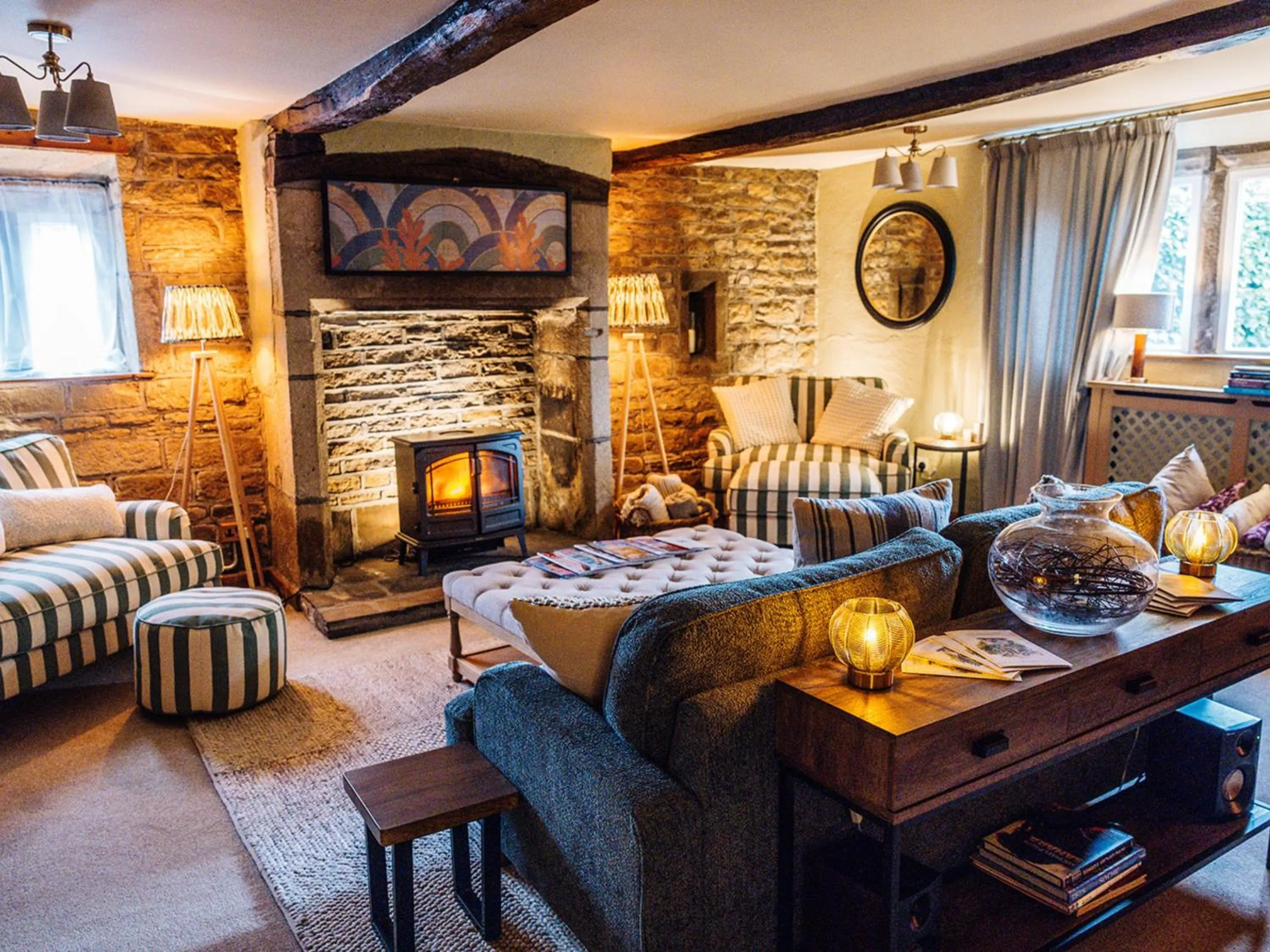 Living room in Holdsworth House Hotel