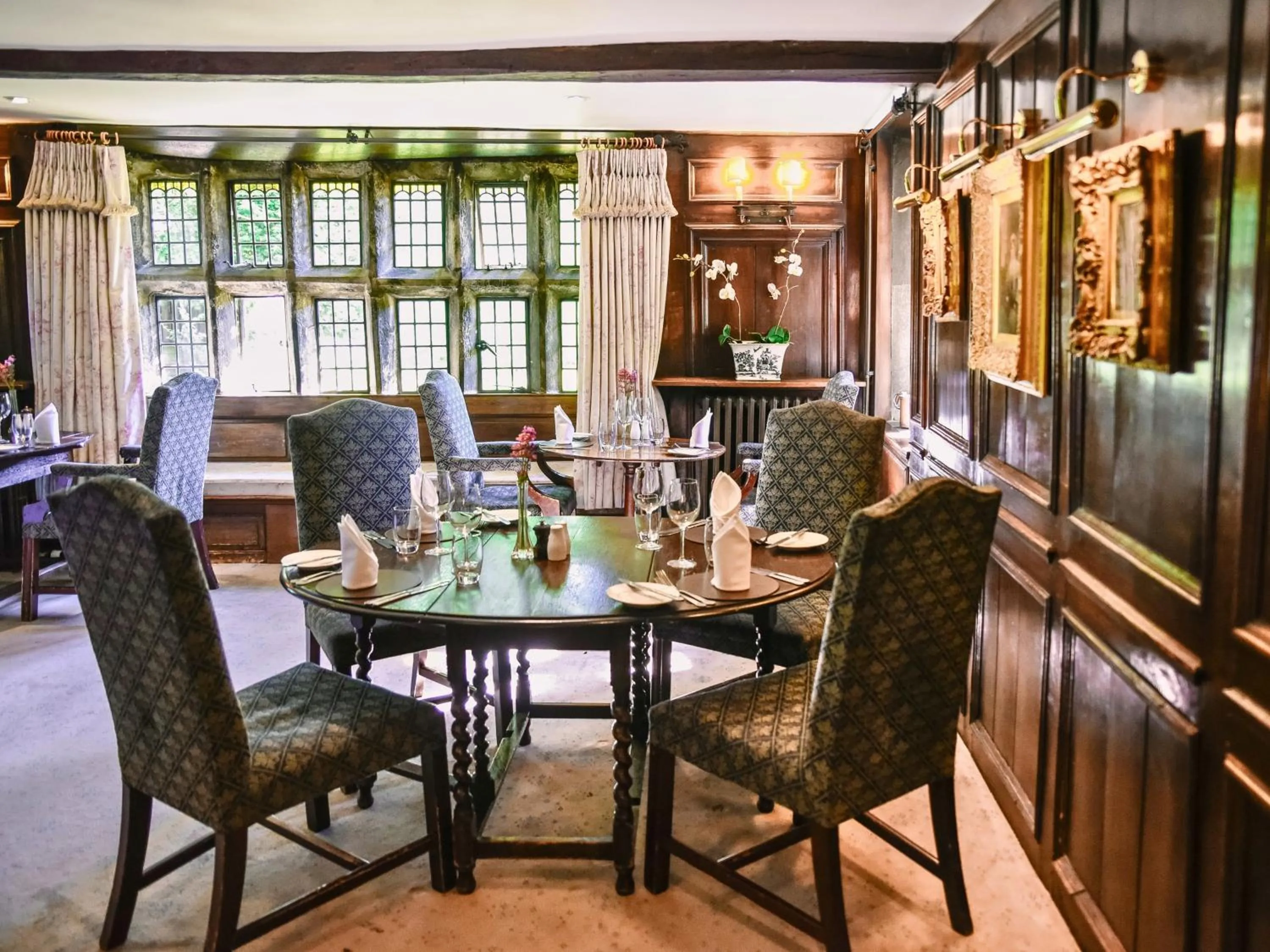 Restaurant/places to eat in Holdsworth House Hotel