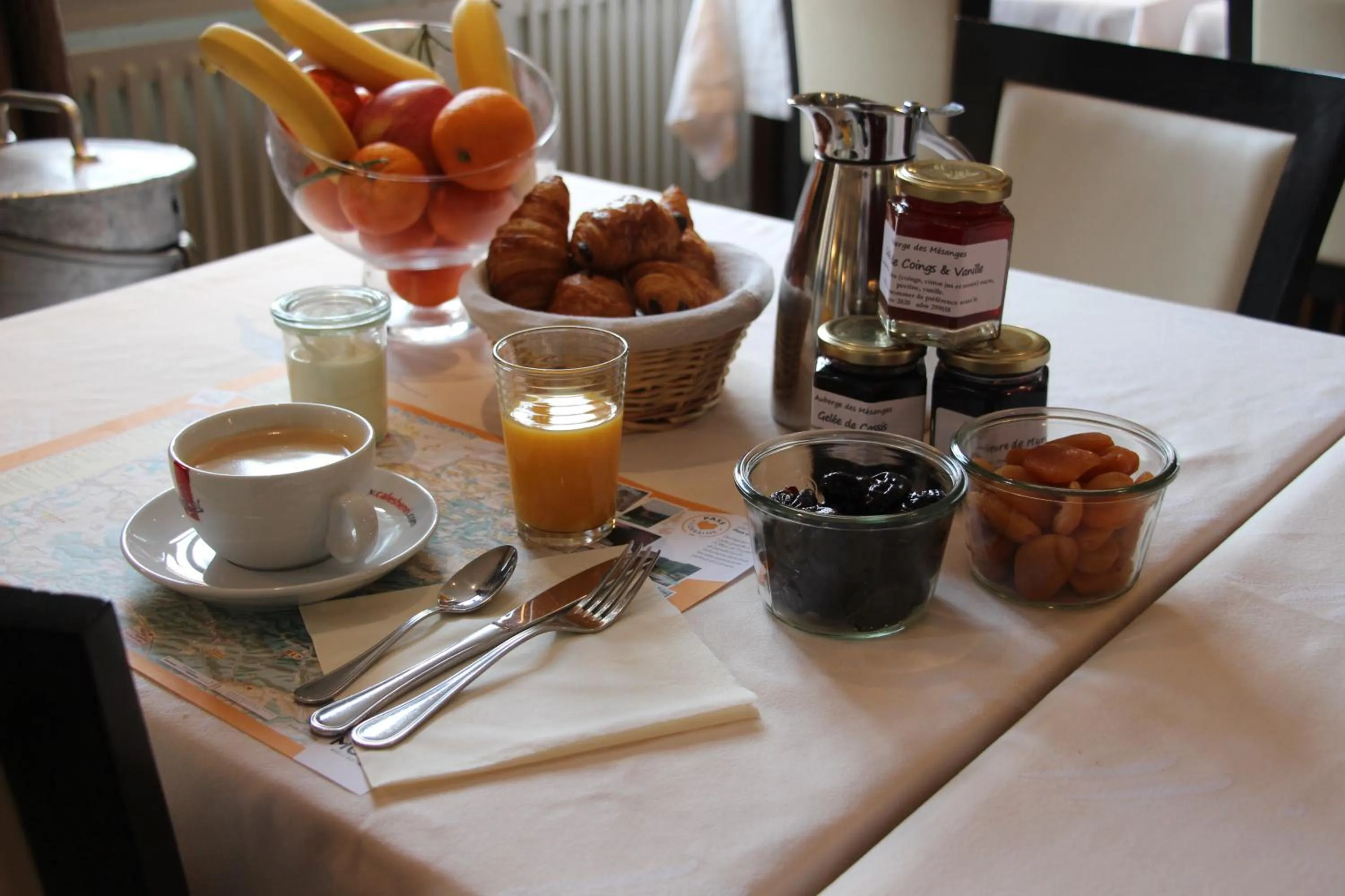 Breakfast in Auberge Des Mésanges