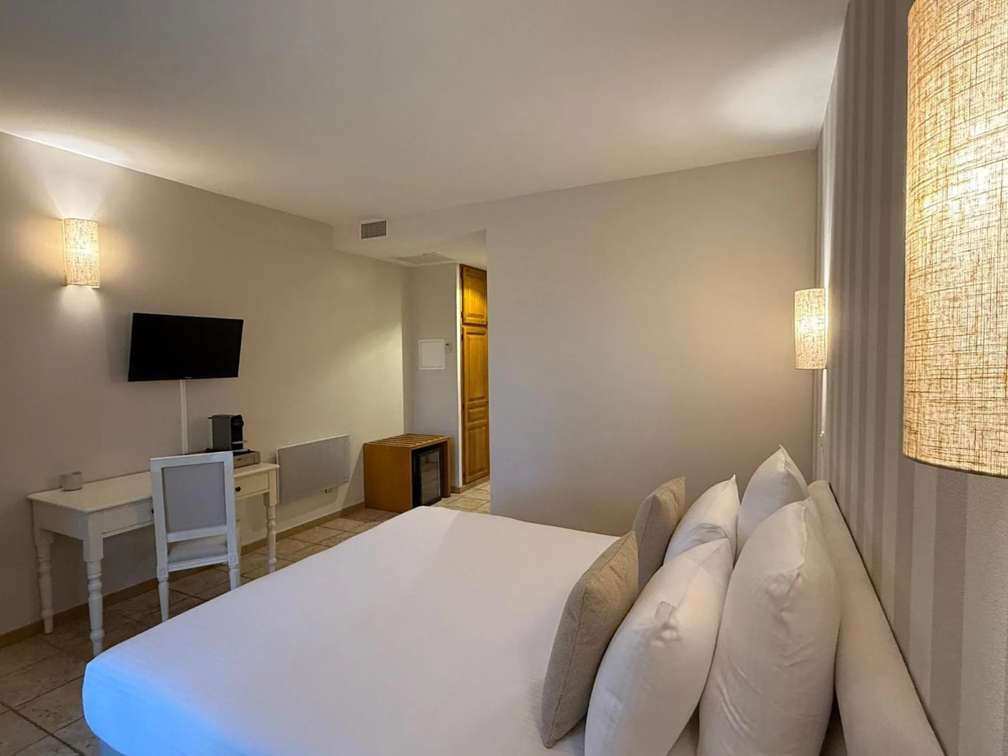 Bed in CÉRÈS - Boutique-Hôtel & Spa