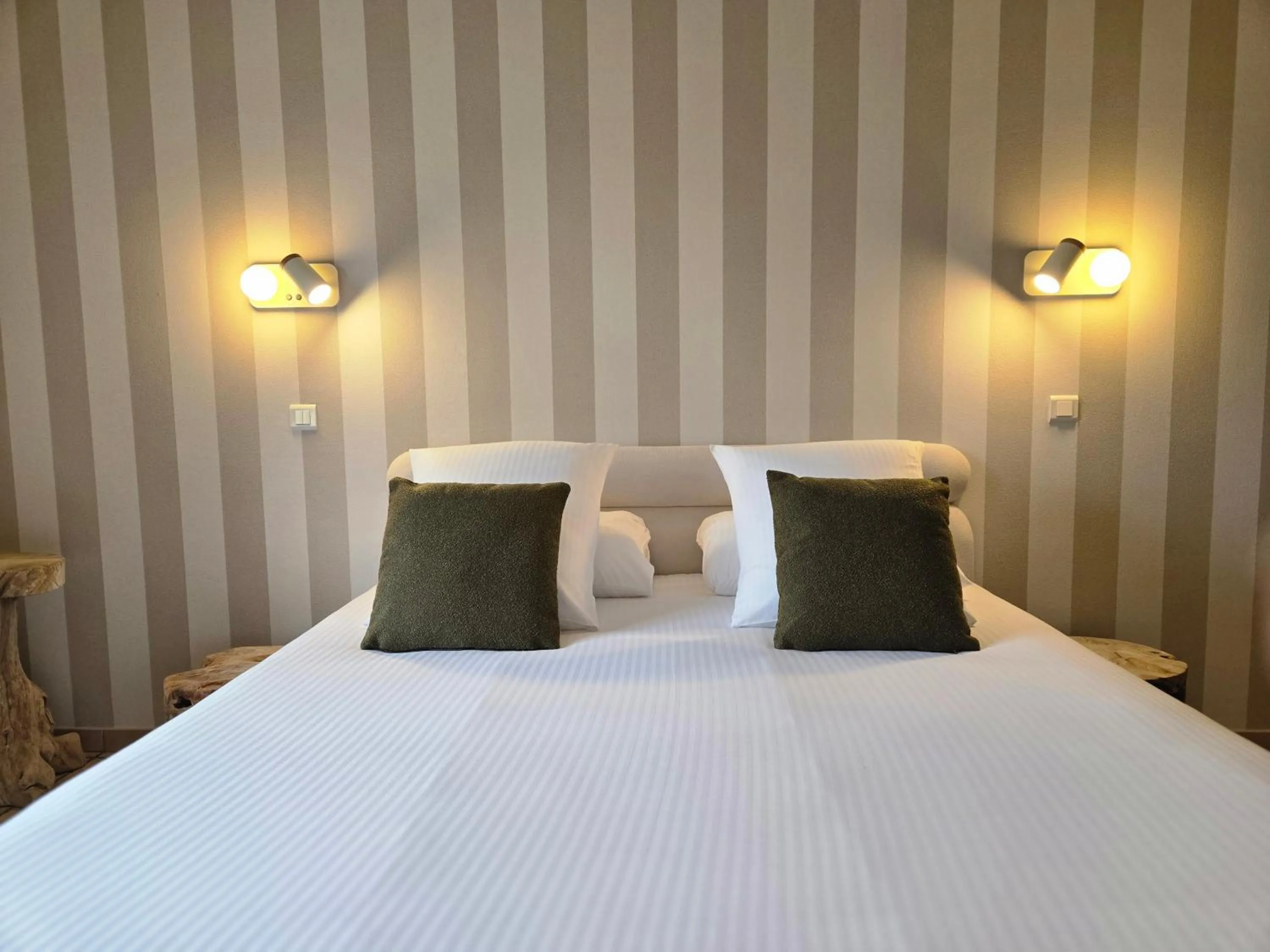 Bed in CÉRÈS - Boutique-Hôtel & Spa