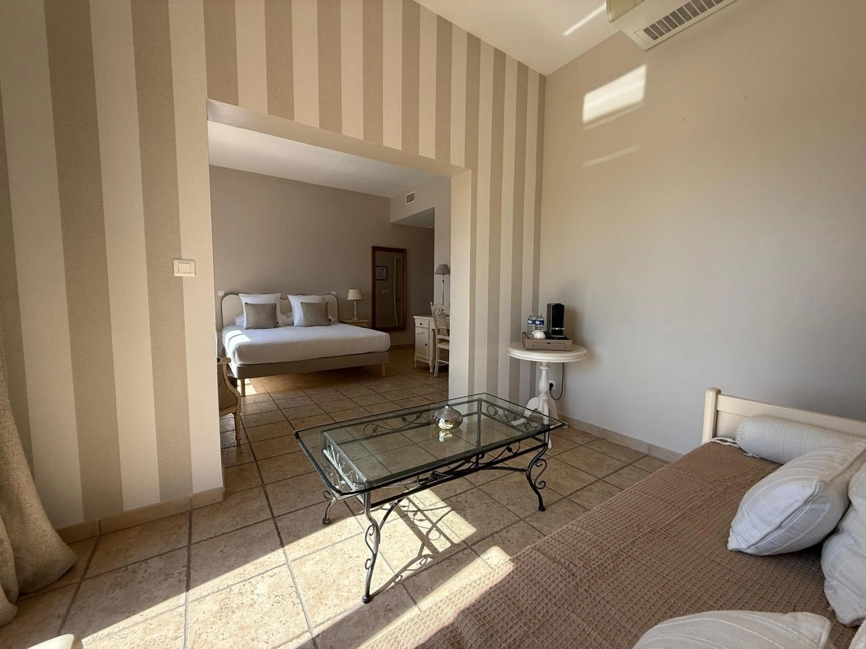 Bed in CÉRÈS - Boutique-Hôtel & Spa