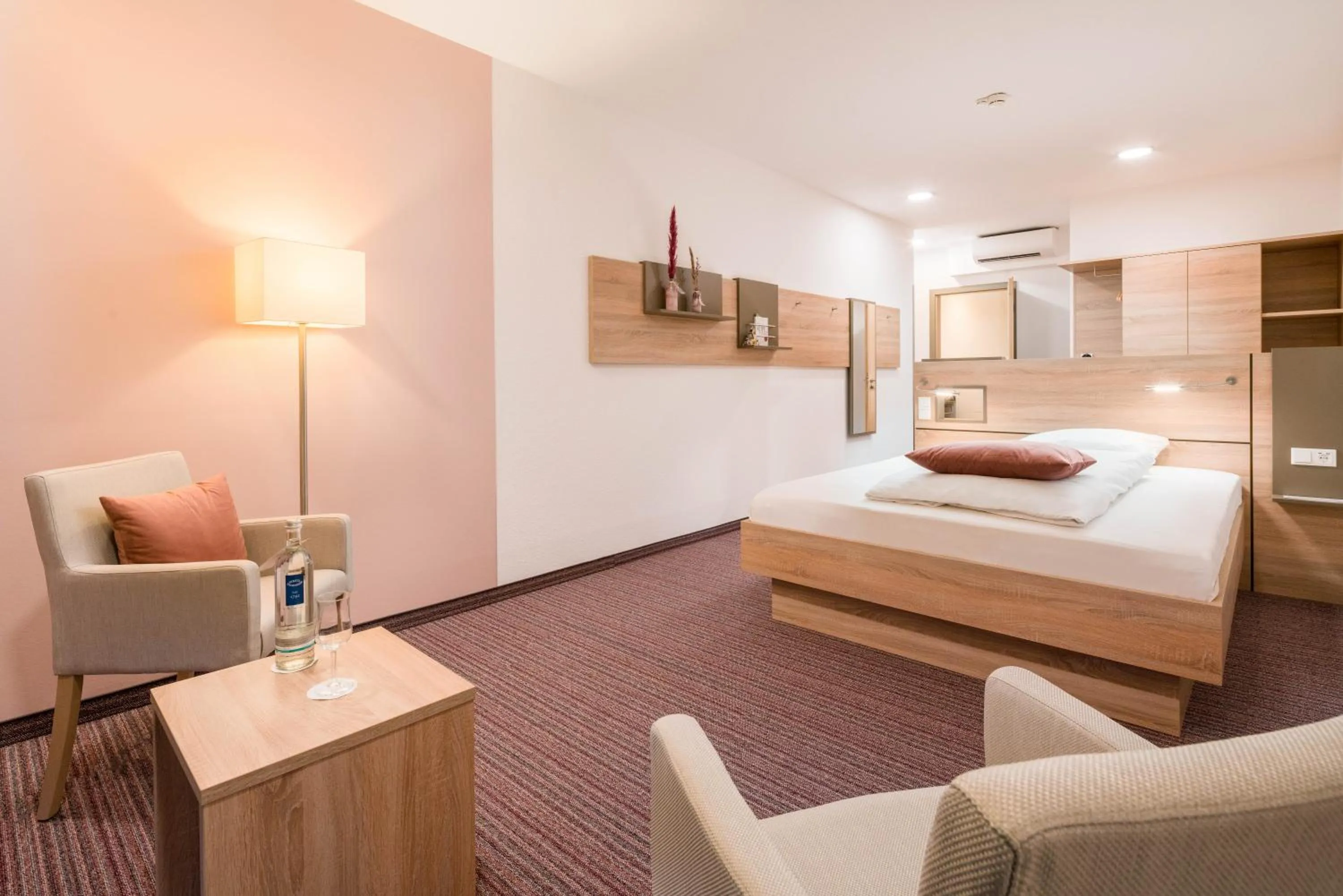 Staff, Bed in Best Western Plus Kurhotel an der Obermaintherme