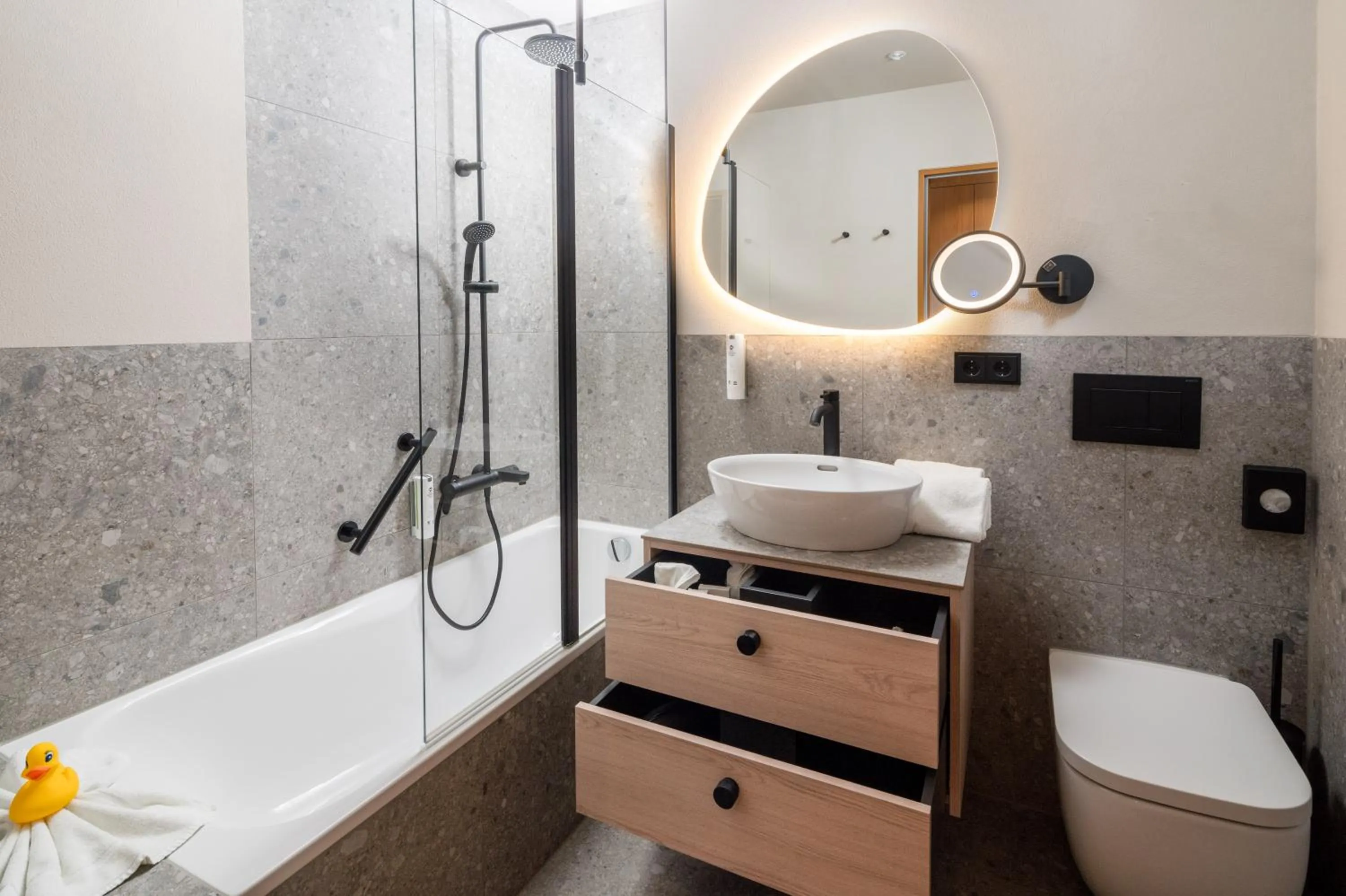 Bathroom in Best Western Plus Kurhotel an der Obermaintherme