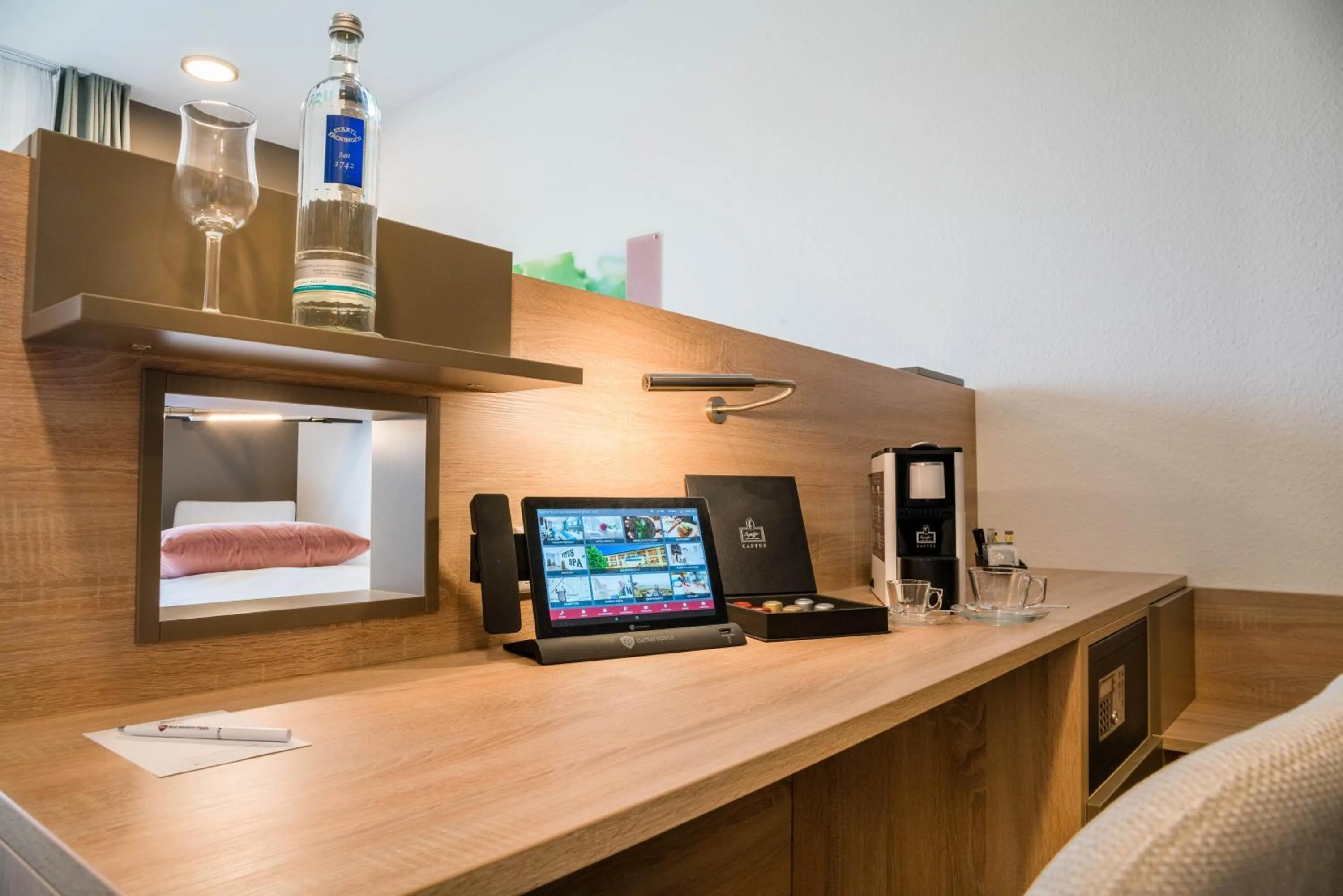 Staff in Best Western Plus Kurhotel an der Obermaintherme