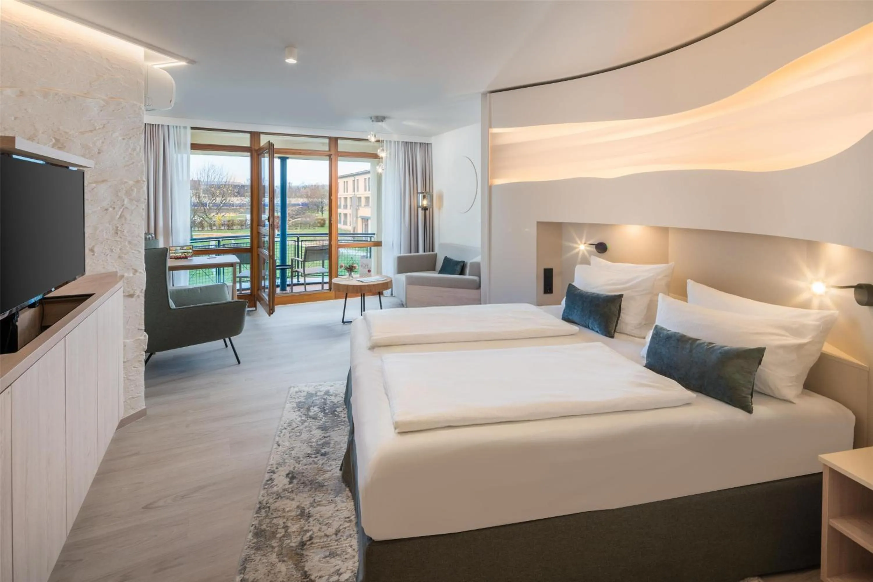 Photo of the whole room, Bed in Best Western Plus Kurhotel an der Obermaintherme