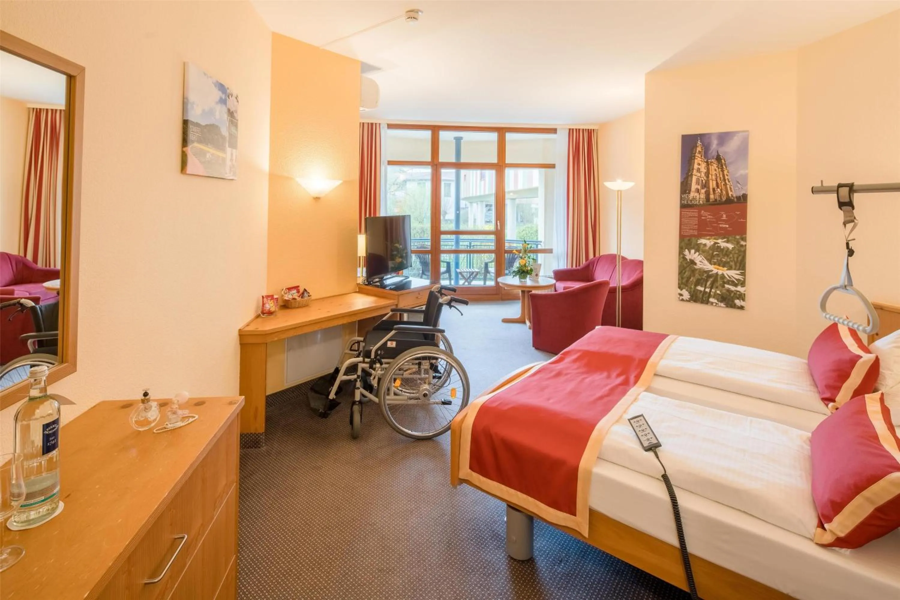 Bedroom, Bed in Best Western Plus Kurhotel an der Obermaintherme