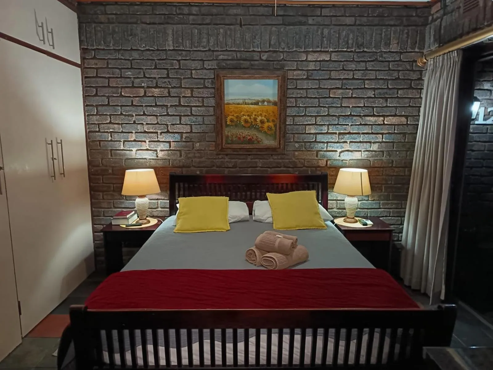 Bedroom, Bed in Royal Game Guest House